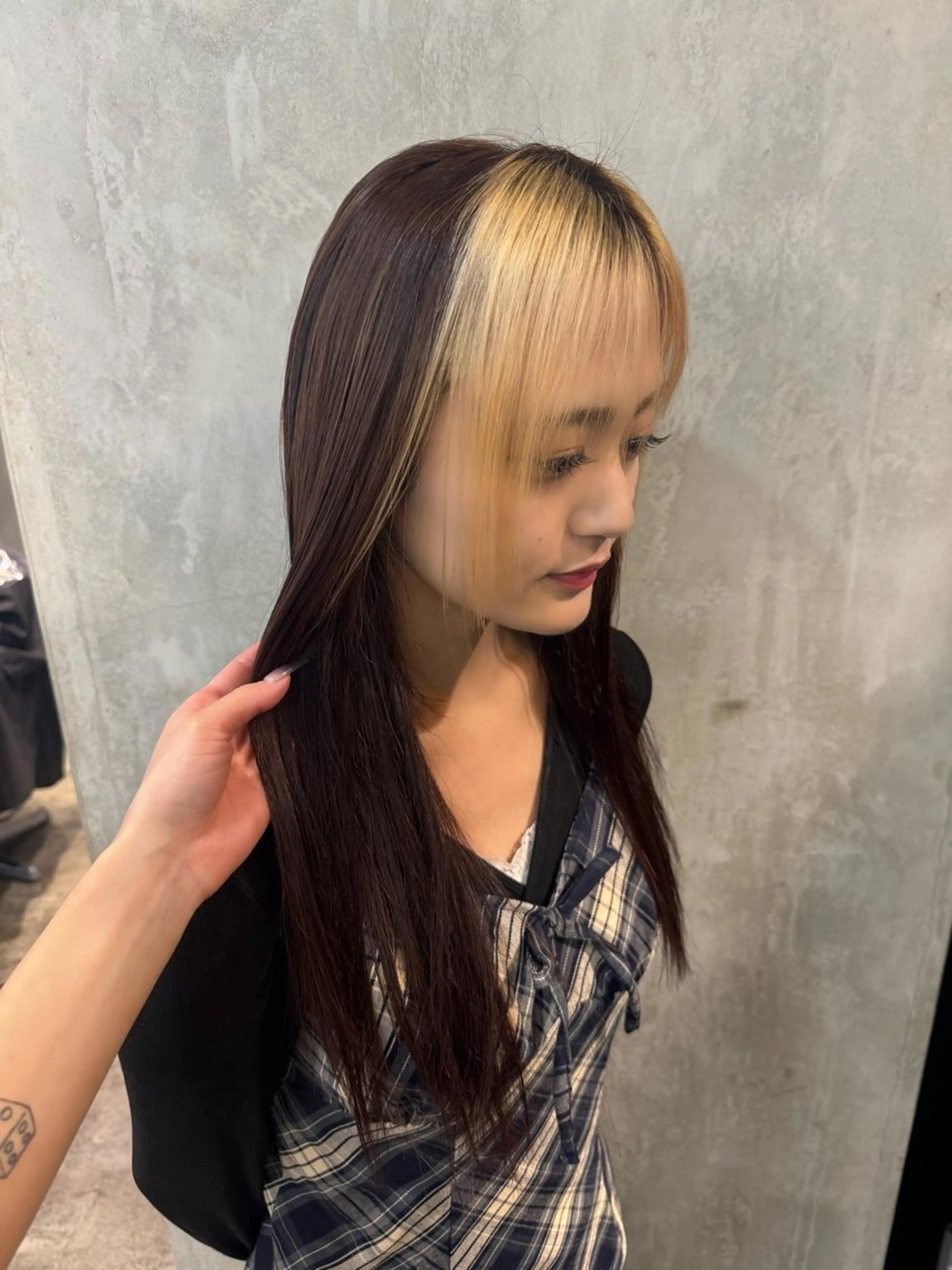 ロング カラー ヘアカラー エクステ ☪ ‎ハイトーン信者 ☪️yumeka🪩のヘアスタイル