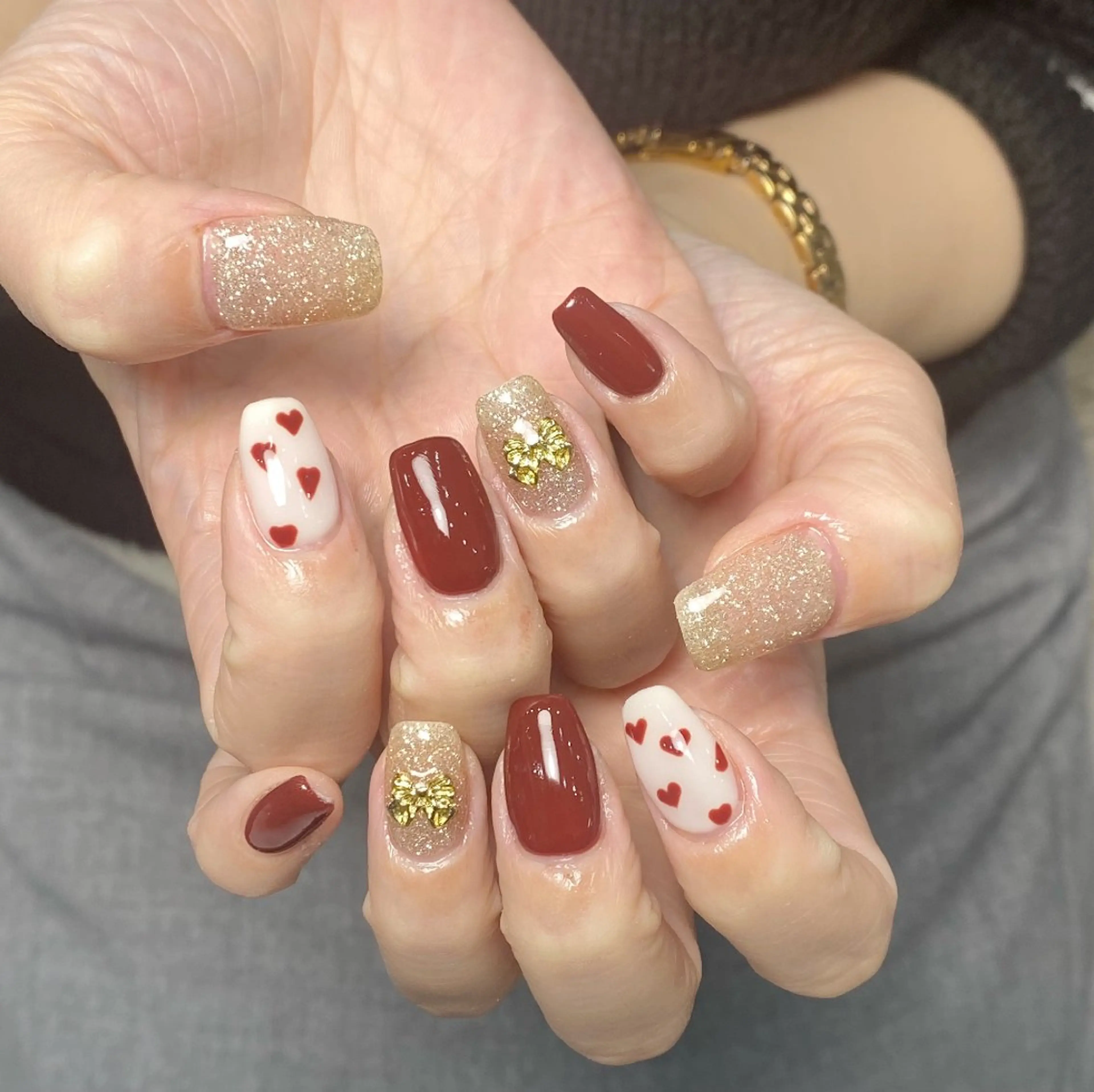 ネイル チークネイル フレンチネイル ジェルネイル ガラスフレンチ キラキラネイル ハンドネイル UM Nail Salonのネイルデザイン