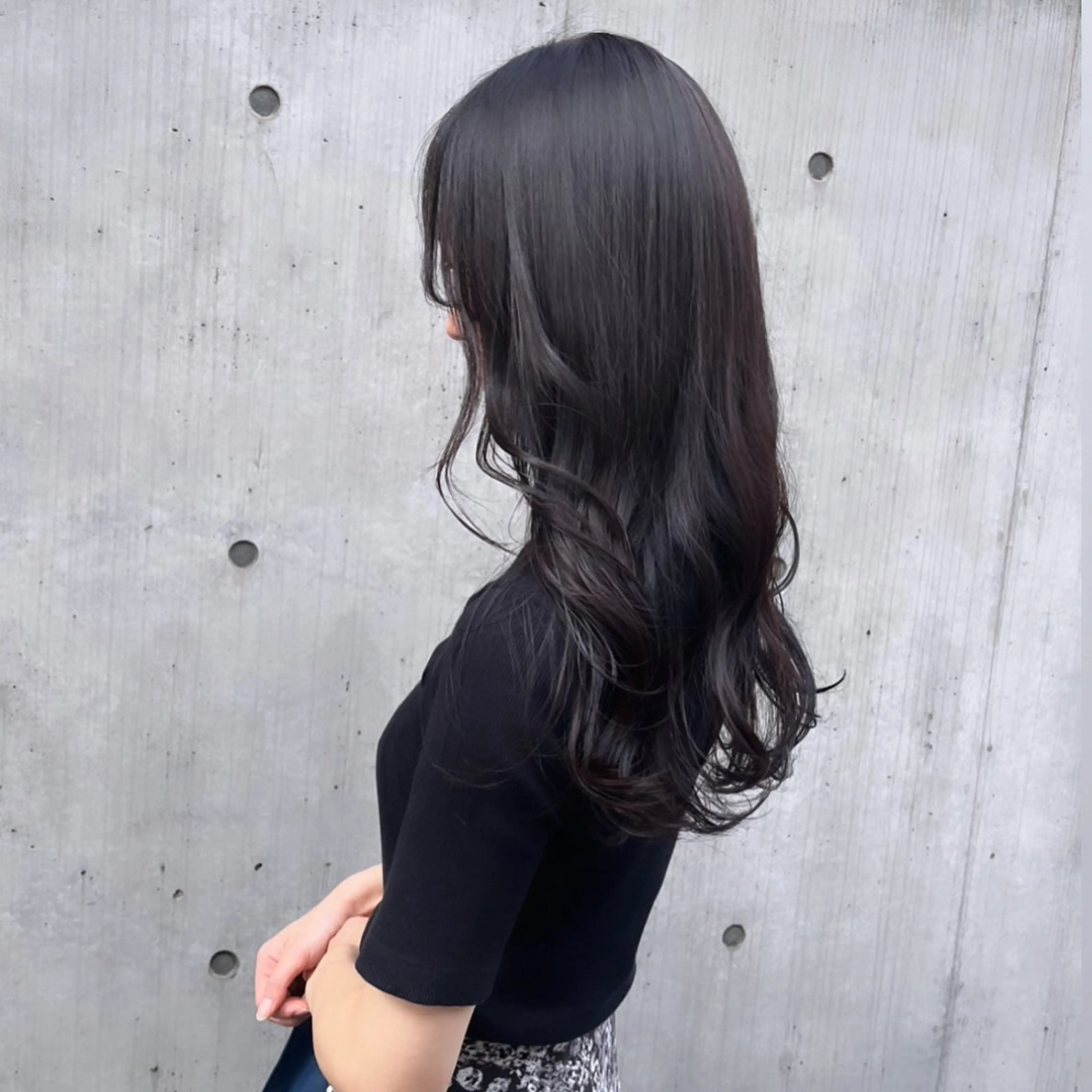 セミロング カラー ブラウンカラー ショコラブラウン 透明感カラー ココアブラウン ココアグレージュ カット ヘアカラー トリートメント ヘッドスパ ヘアセット カジュアルを女っぽく 𝗮𝘆𝗮𝗰𝗼のヘアスタイル