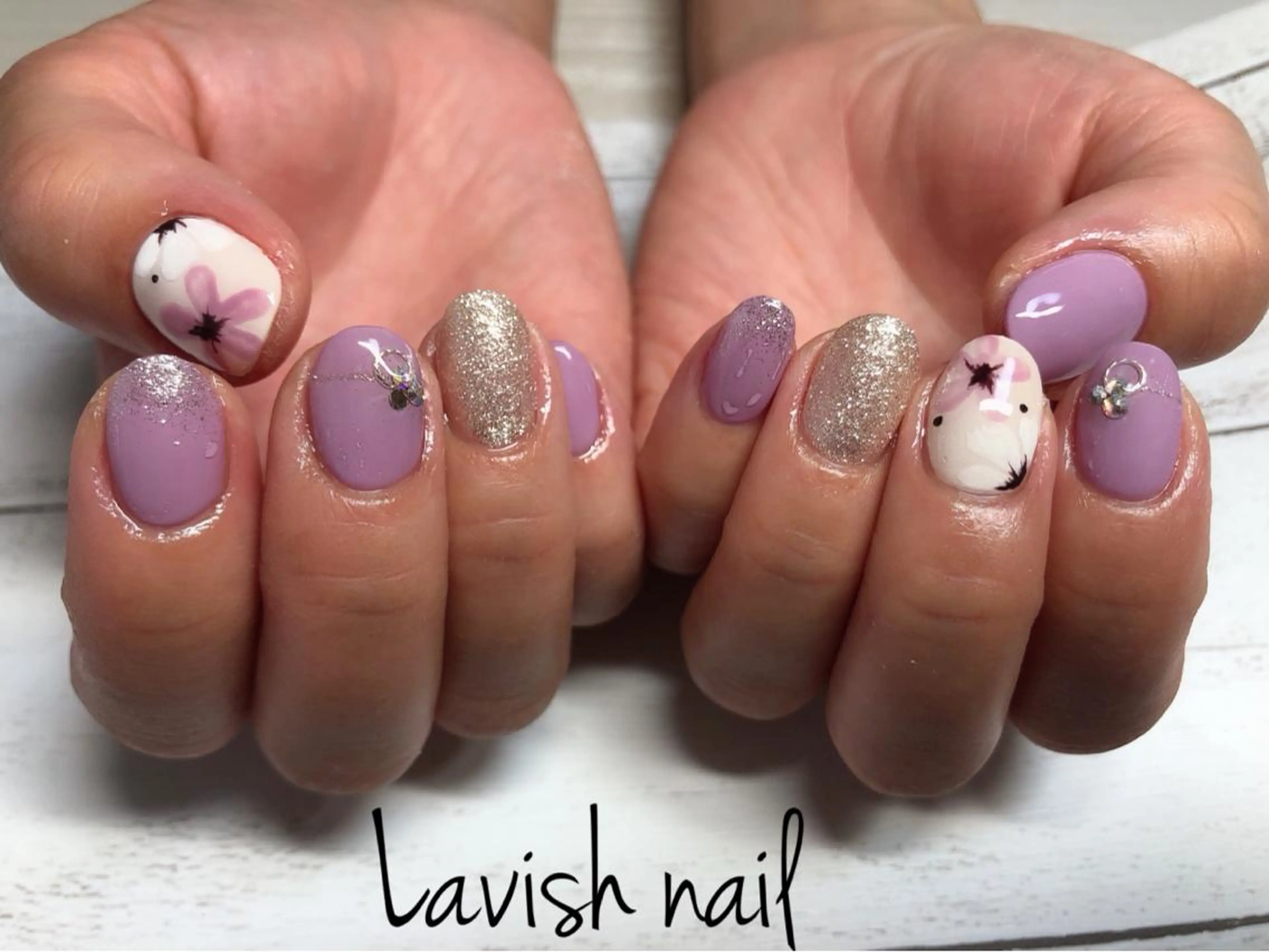 ネイル ハンドネイル Lavish nailのネイルデザイン
