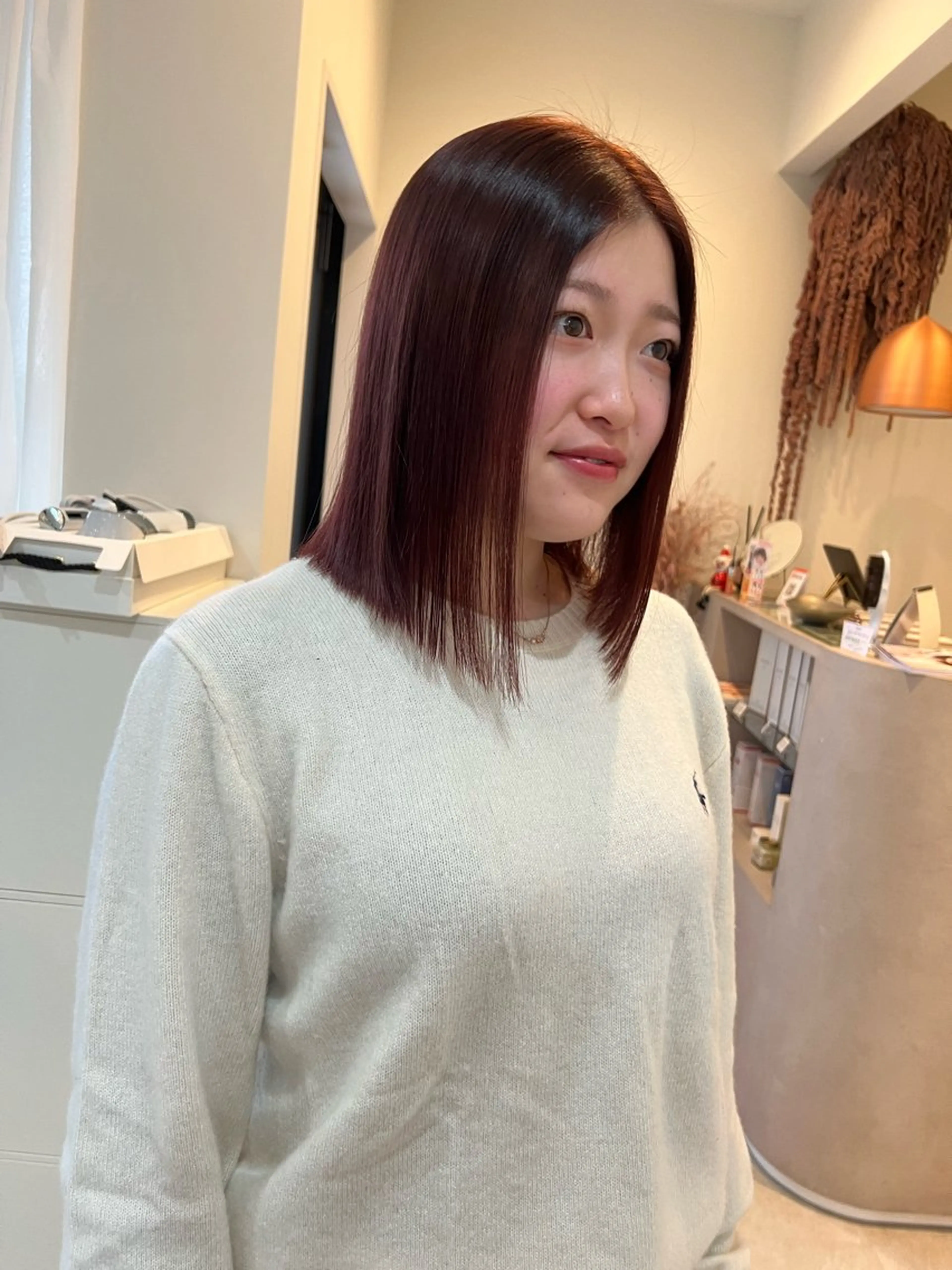 カラー カシス レッドカラー tonari所属・tonari MICHIKAのヘアスタイル