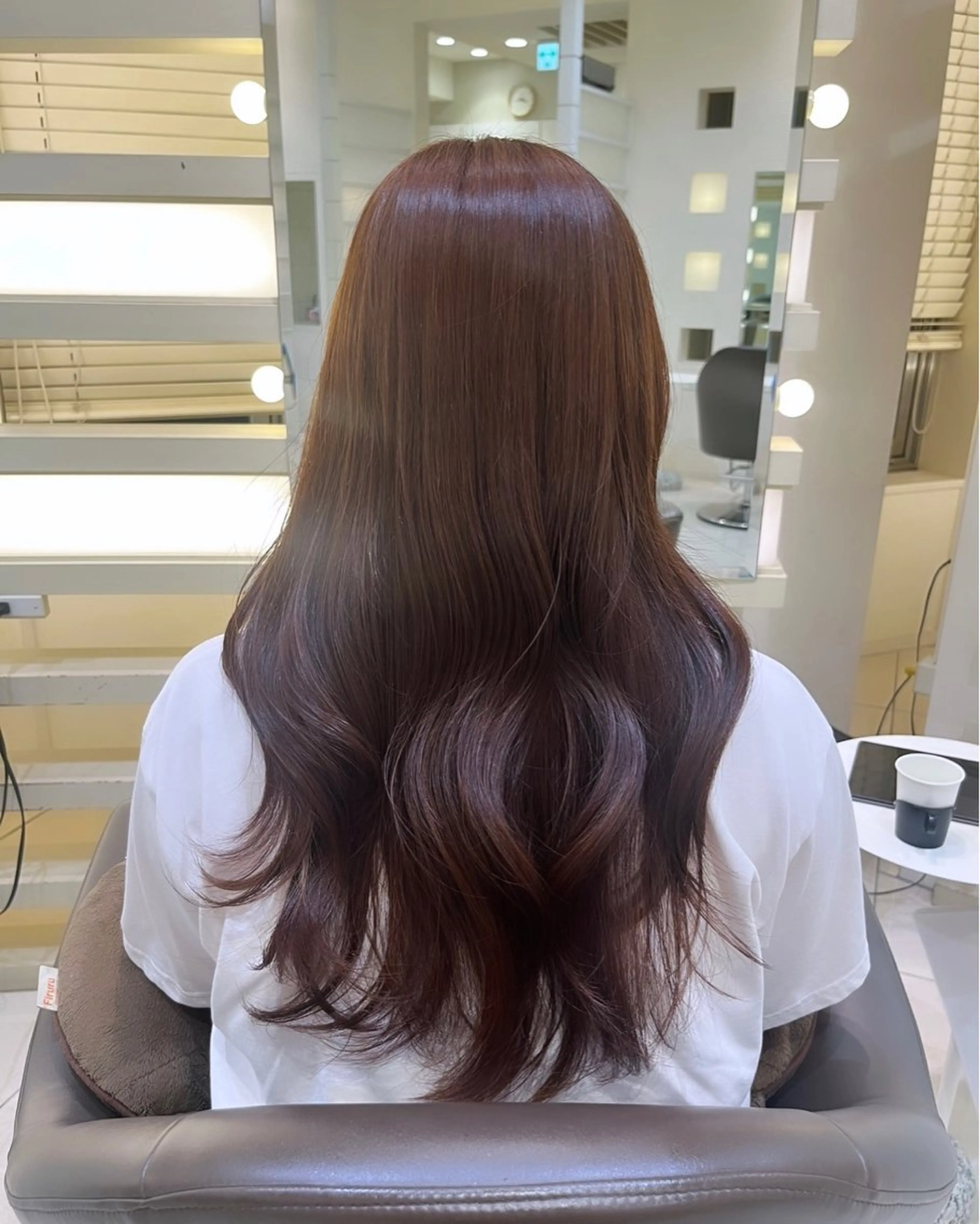 ロング 🫧オリーブカラー/ 酸性縮毛矯正銀座🫧のヘアスタイル