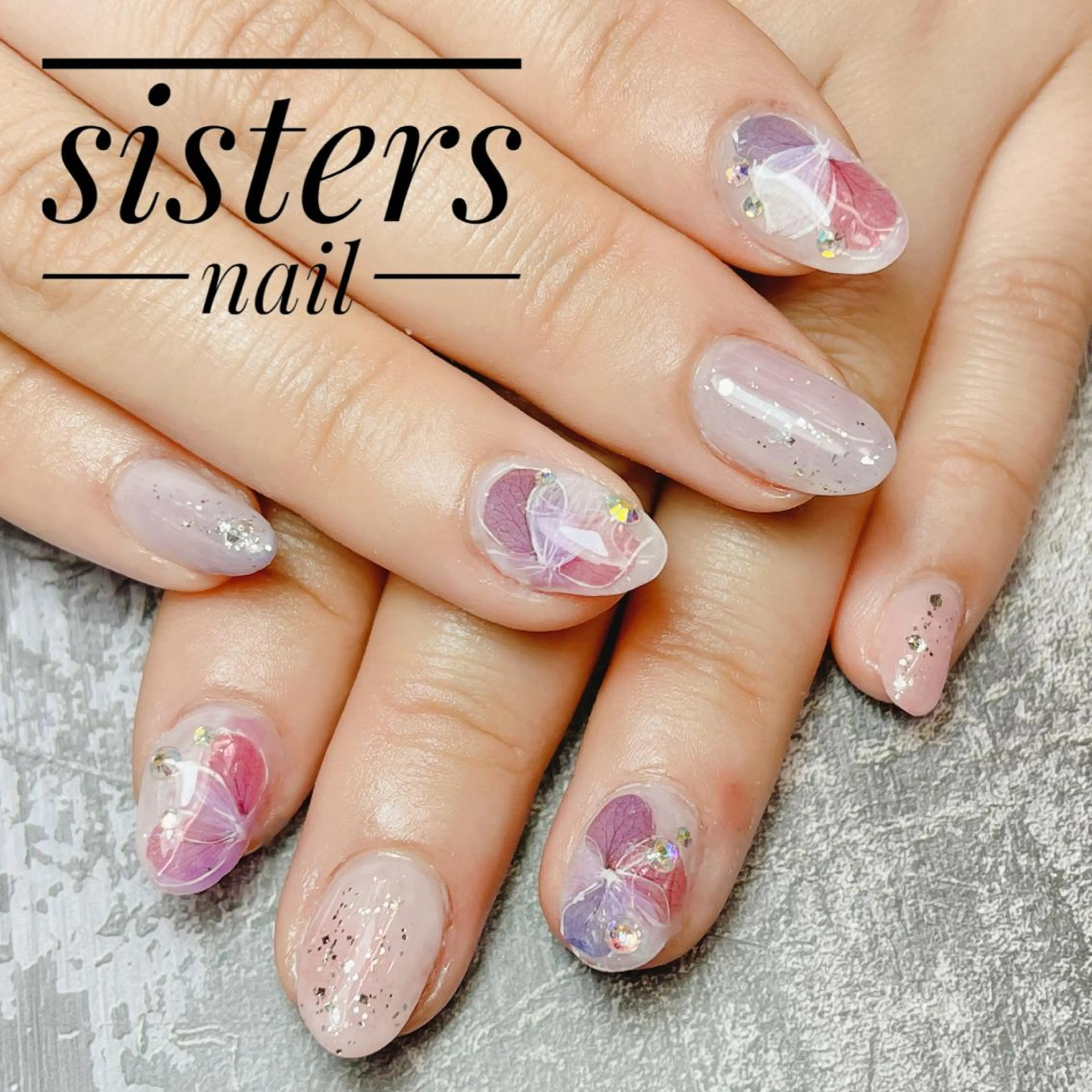 ネイル アートネイル フラワーネイル ジェルネイル キラキラネイル 夏ネイル ハンドネイル ハンドケア sisters nail.fのネイルデザイン