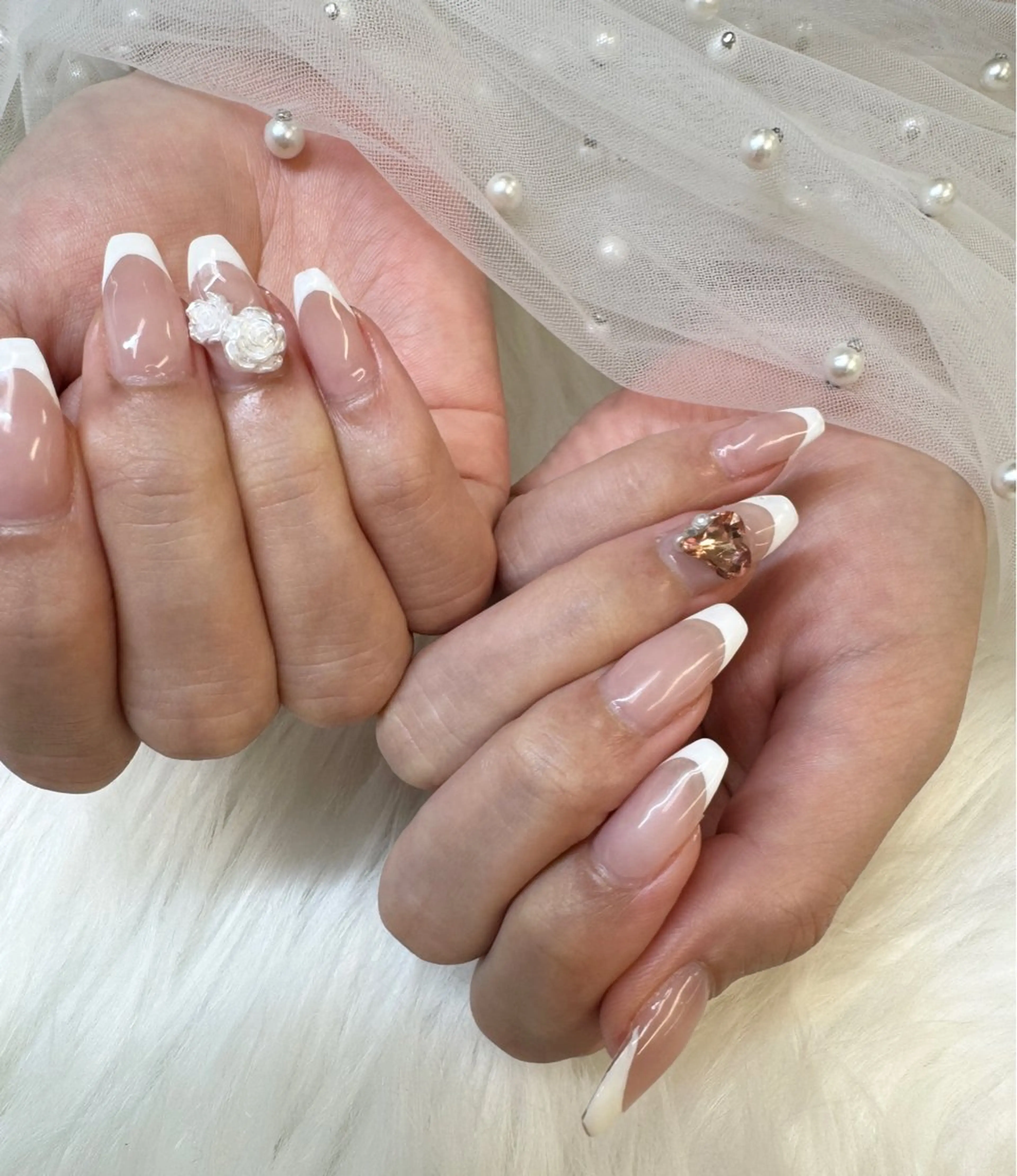 ネイル 長さ出し フレンチネイル ジェルネイル ガラスフレンチ マグネットネイル クイーンズネイル銀座所属・Queeens nailのネイルデザイン