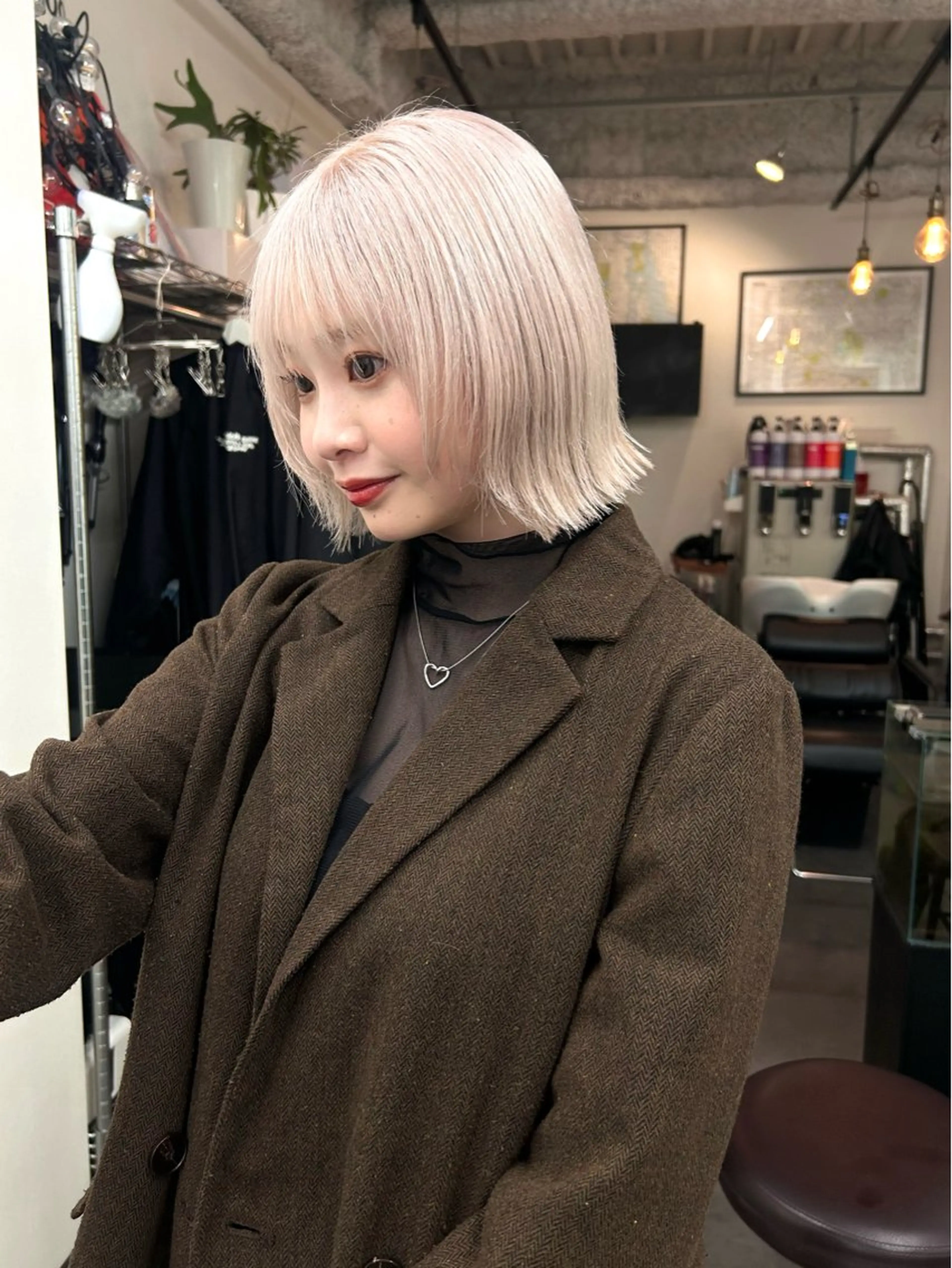 【🍒minimo限定価格🍒】bobカット💇‍♀️➕ブリーチカラー💜🩵の写真