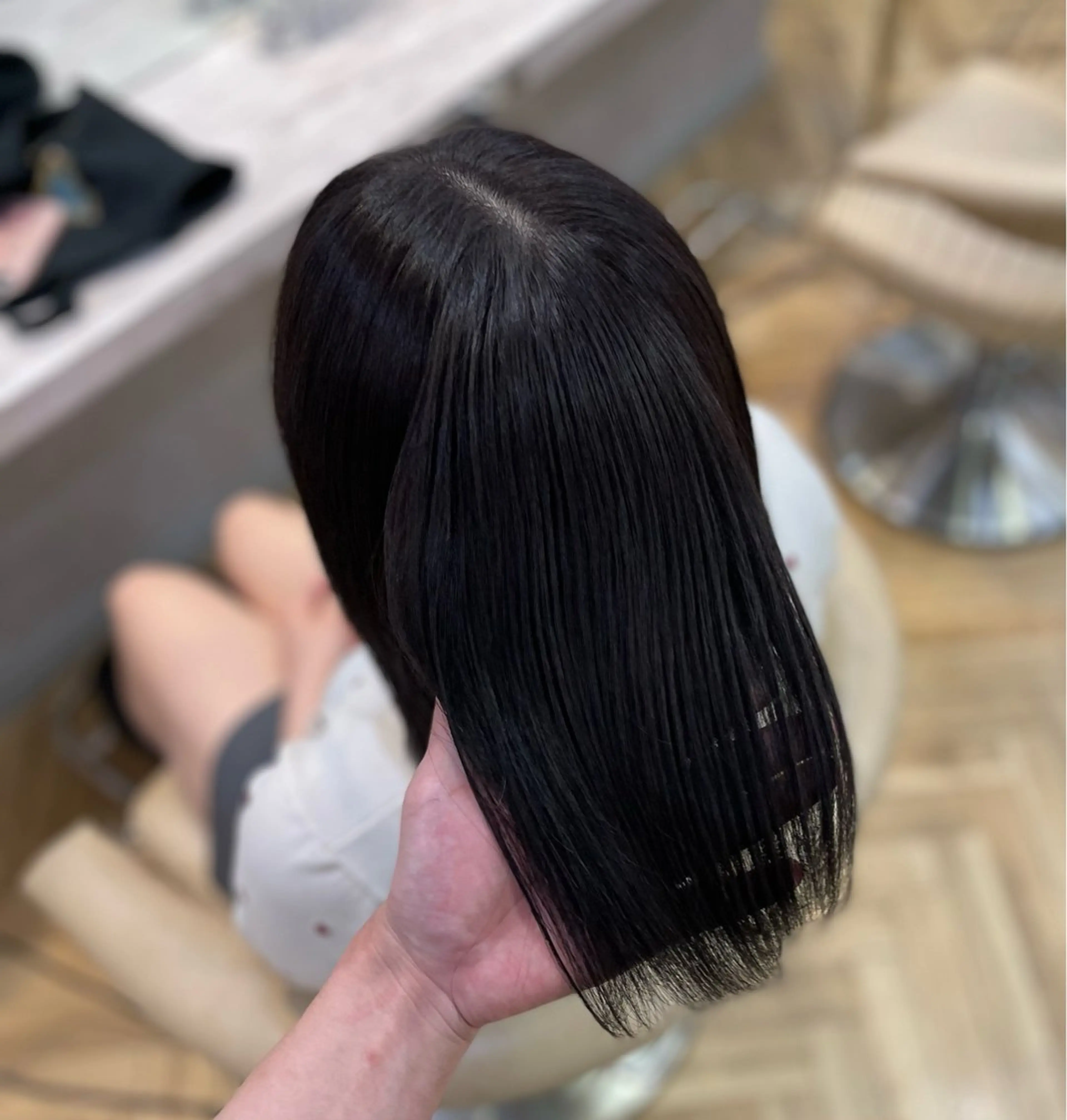 ミディアム カラー 黒髪 ブルーカラー ブルーブラック 韓国風ヘア ともき《ショート・ ボブ✨》銀座🩶のヘアスタイル