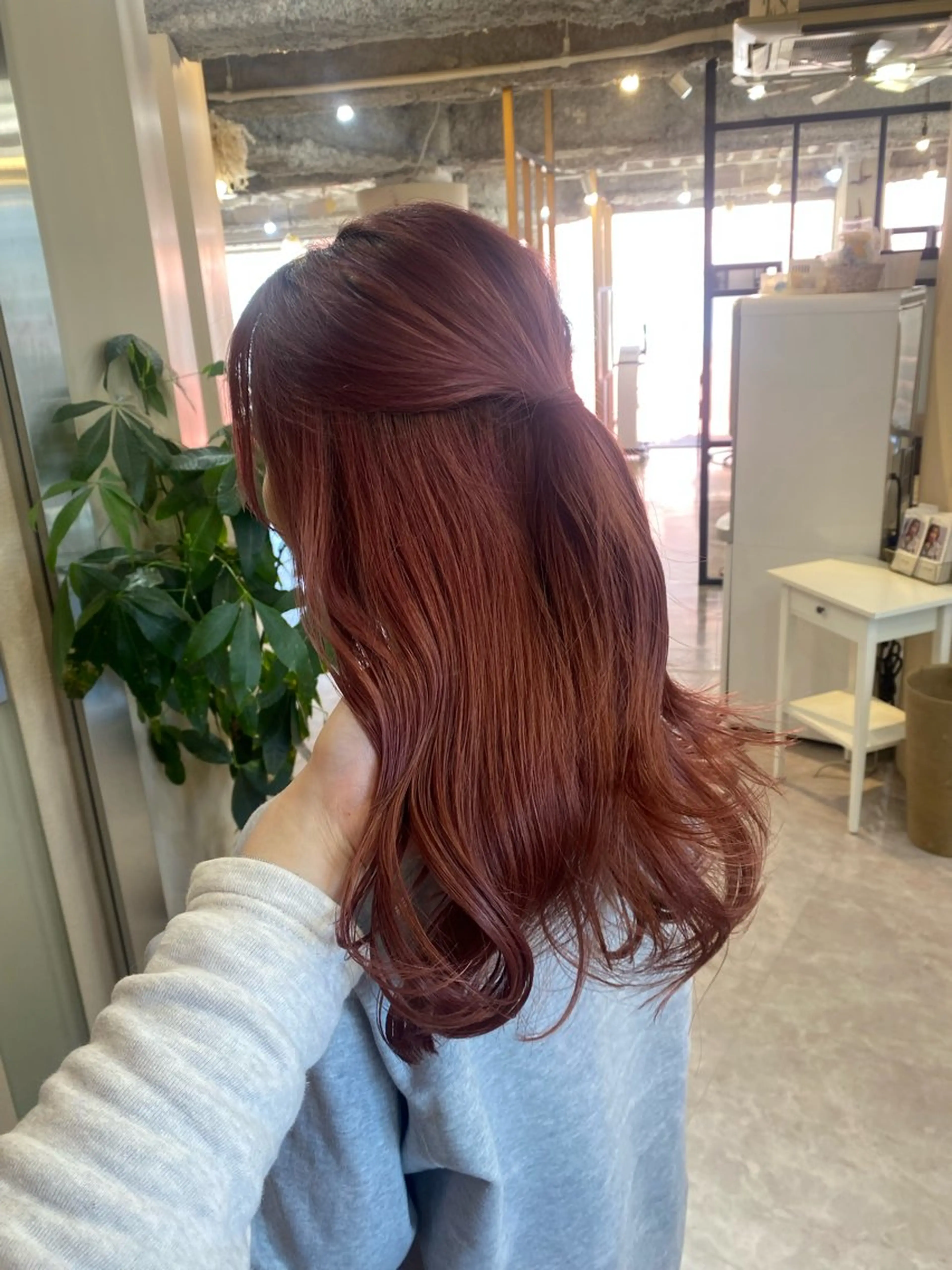 セミロング カラー ヘアカラー ヤスザトアヤノ ／レイヤー／オリーブのヘアスタイル