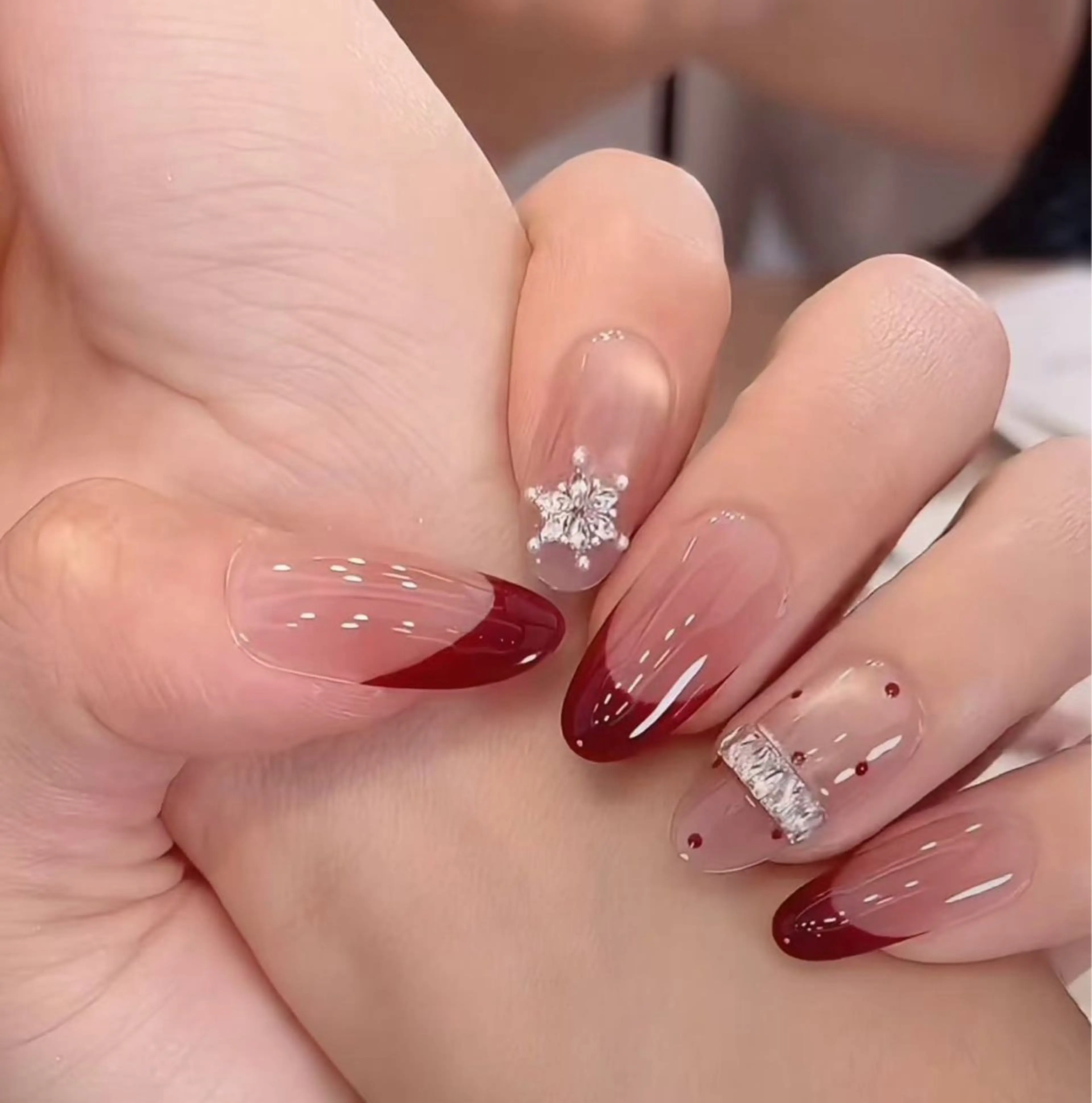 定額ネイル💅メニュー写真デザイン★🌸人気💕 冬限定の雪花ネイル3の写真