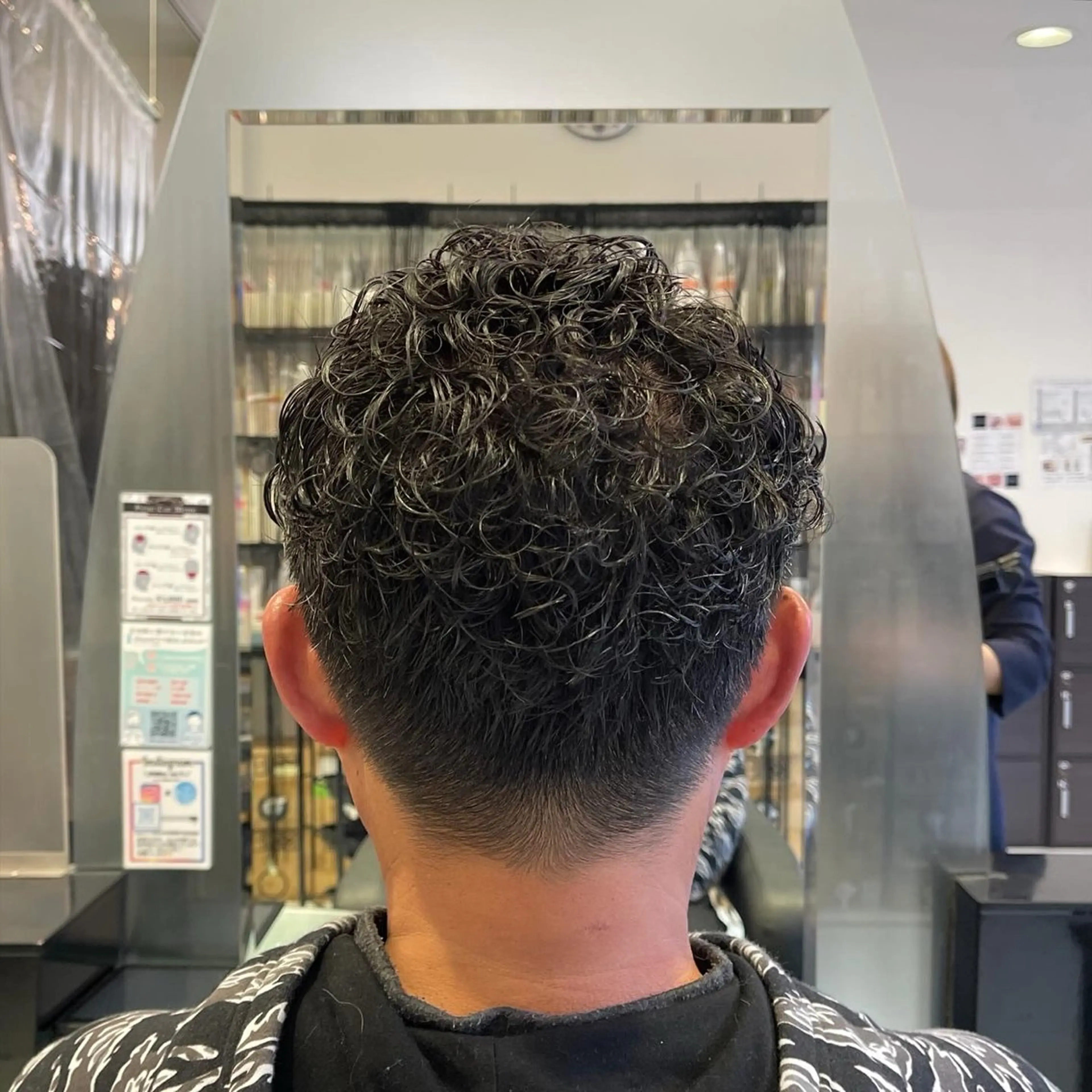 ショート パーマ ヘアアレンジ メンズ メンズパーマ 刈り上げ カット パーマ MURATA KOHEIのヘアスタイル