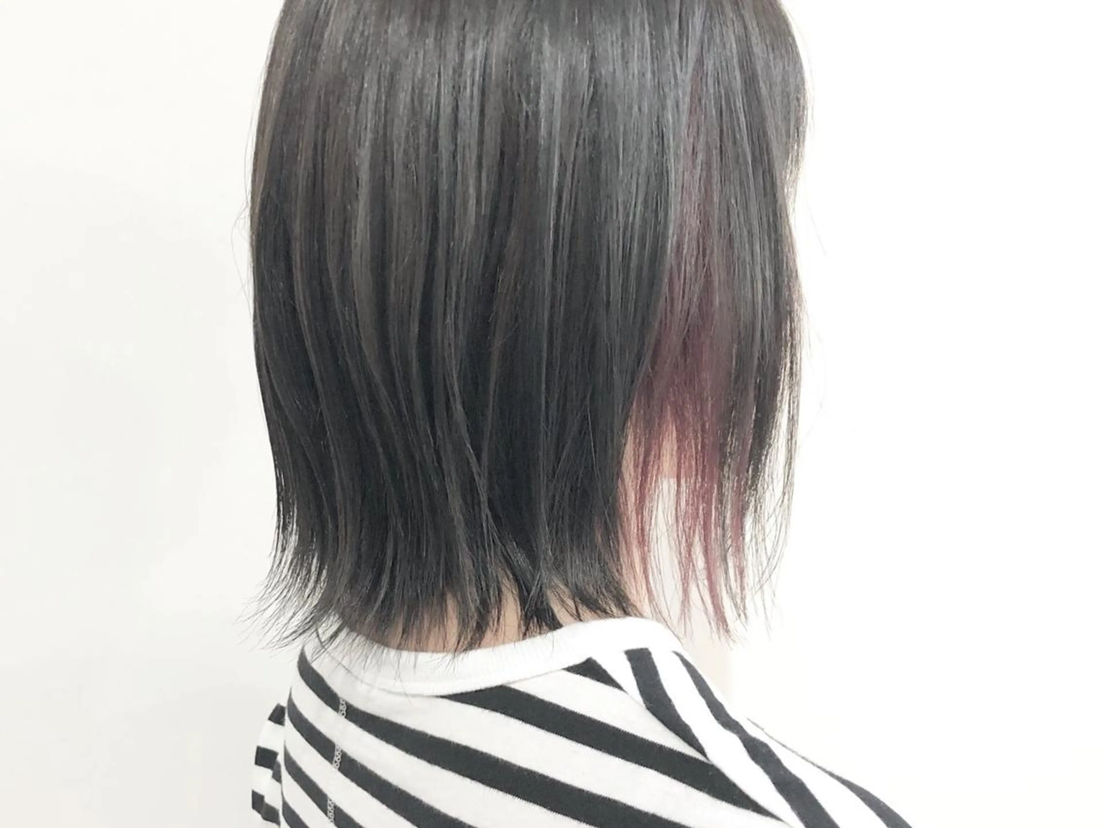 ミディアム カラー パーマ ヘアアレンジ ネイル マツエク・マツパ 川野 彩海のヘアスタイル