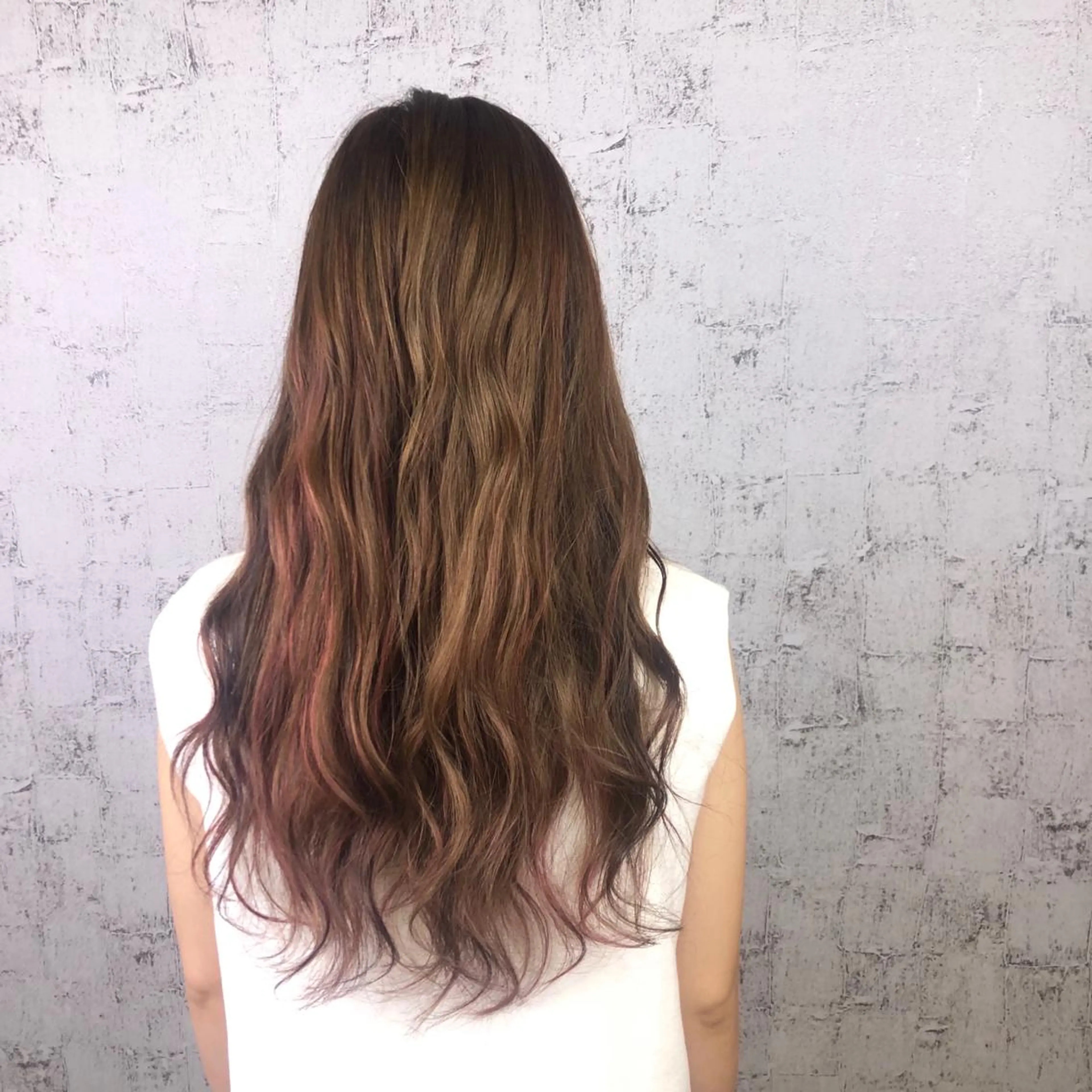 ロング カラー ベージュカラー イルミナカラー ピンクカラー パープルカラー シアーベージュ ベージュ/インナー カラー🤍Rieのヘアスタイル