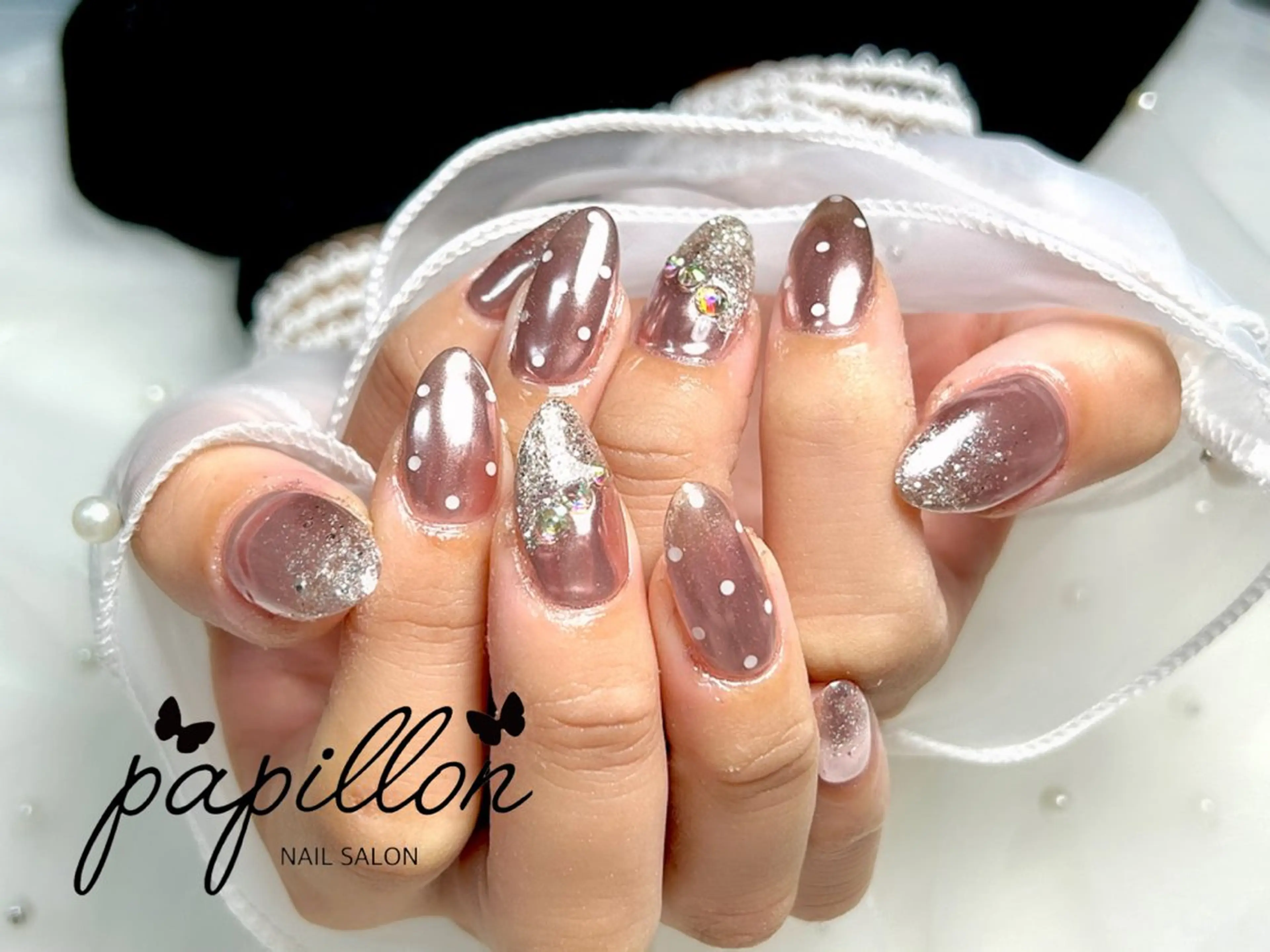 ネイル ミラーネイル シンプルネイル NAILSALON　papillon所属・NAILSALON papillonのネイルデザイン