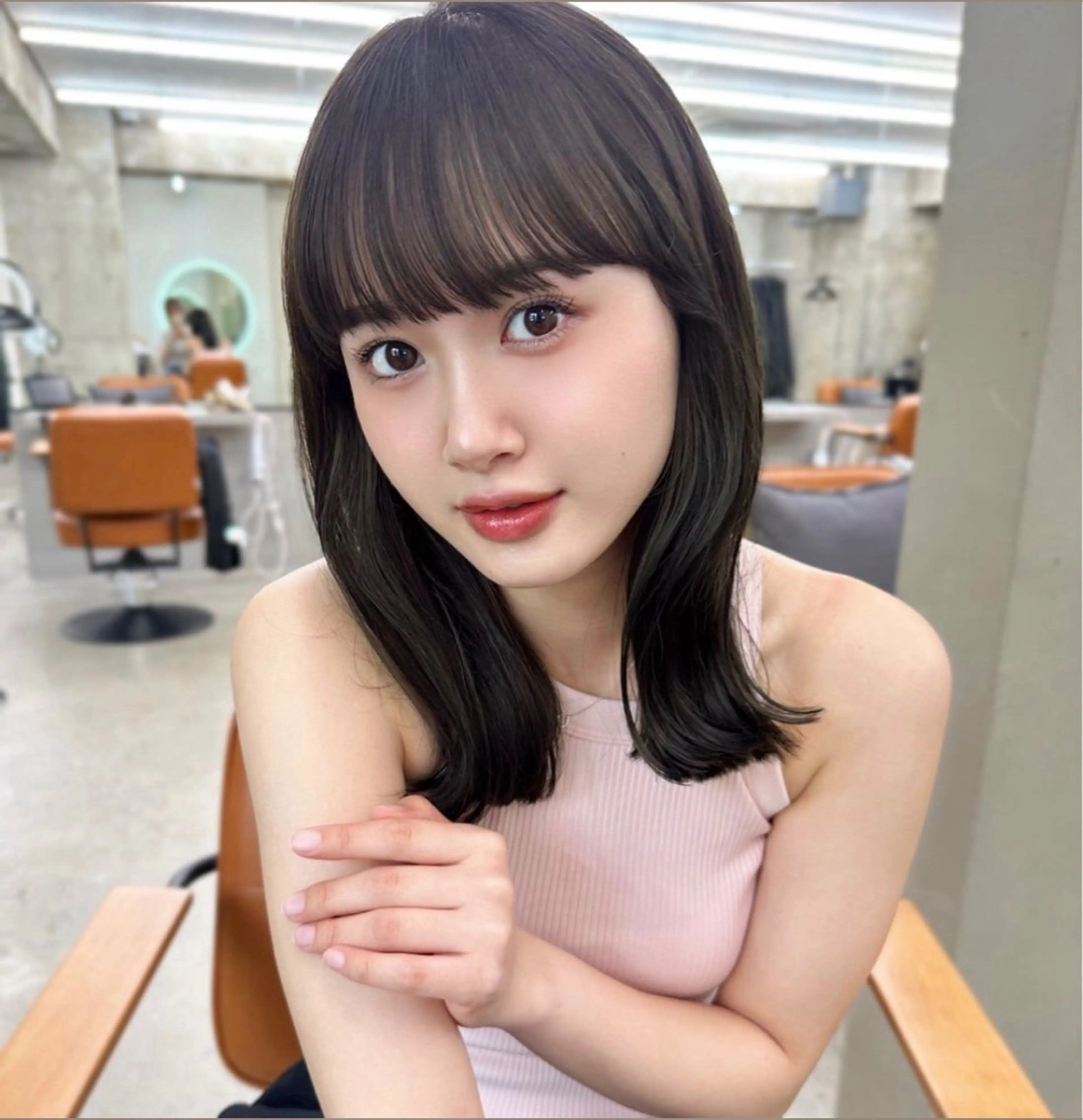 ミディアム カラー ケアカラー 透明感カラー グレージュ 盛れる顔周り /透明感/かりん🎀のヘアスタイル