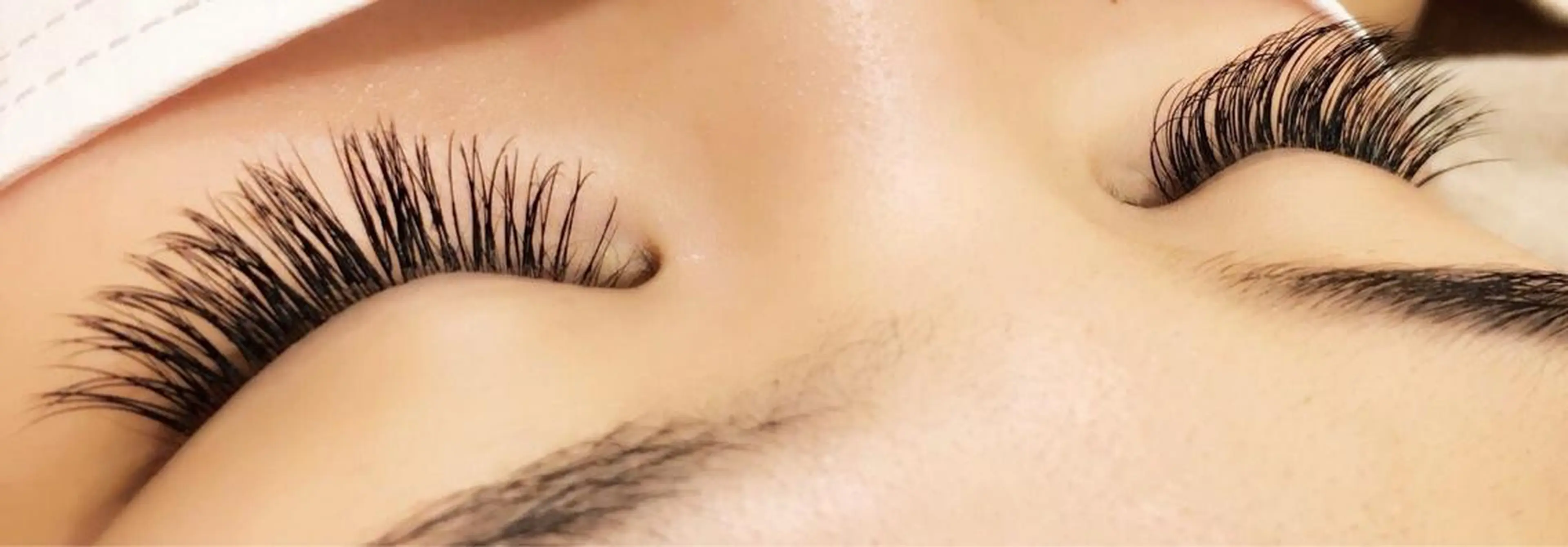 マツエク・マツパ 付け放題 セーブル ラヴィール Ravirのマツエク・マツパデザイン