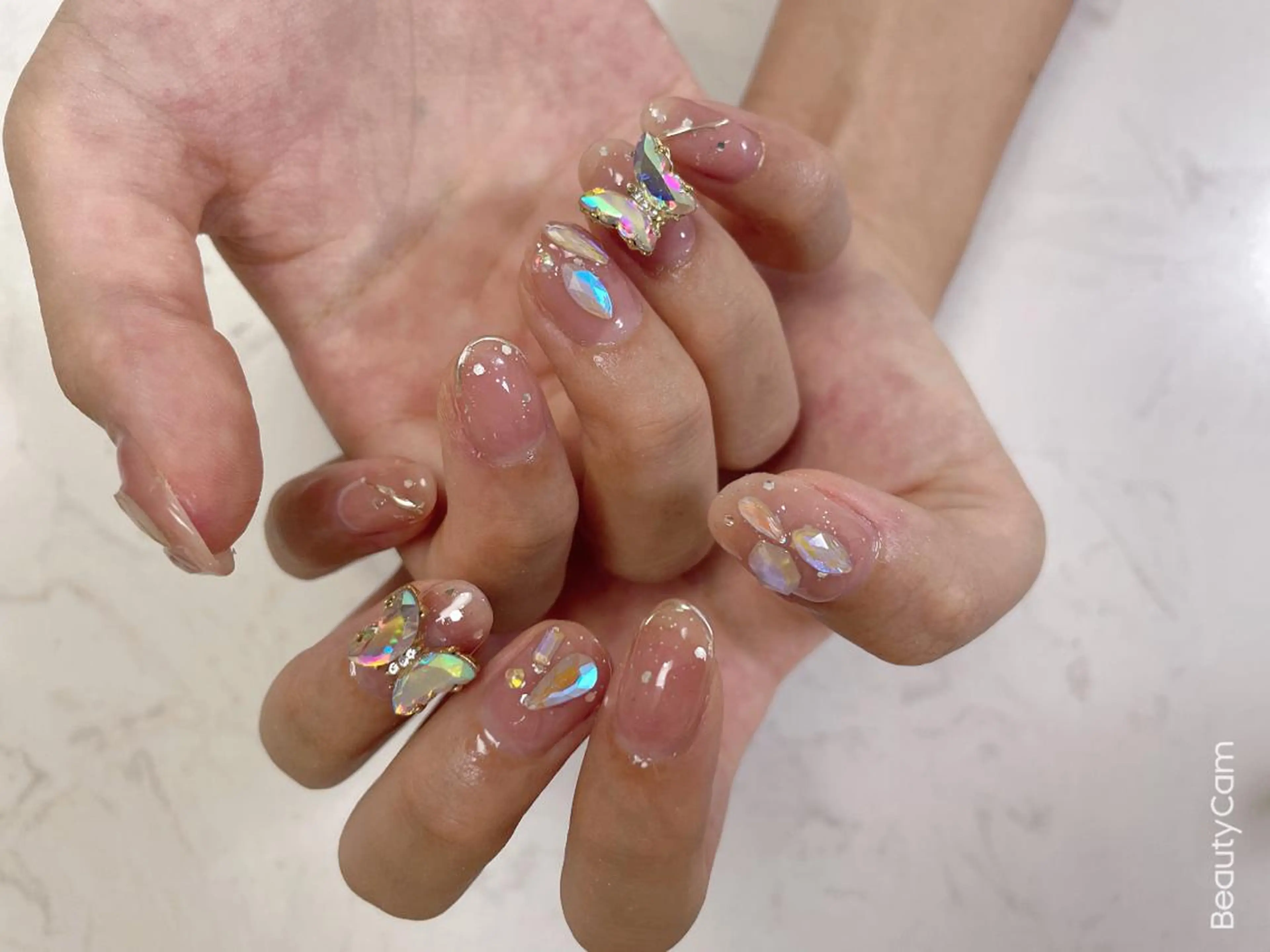 ネイル ネイルサロンエクラ 🫧Shizukaのネイルデザイン