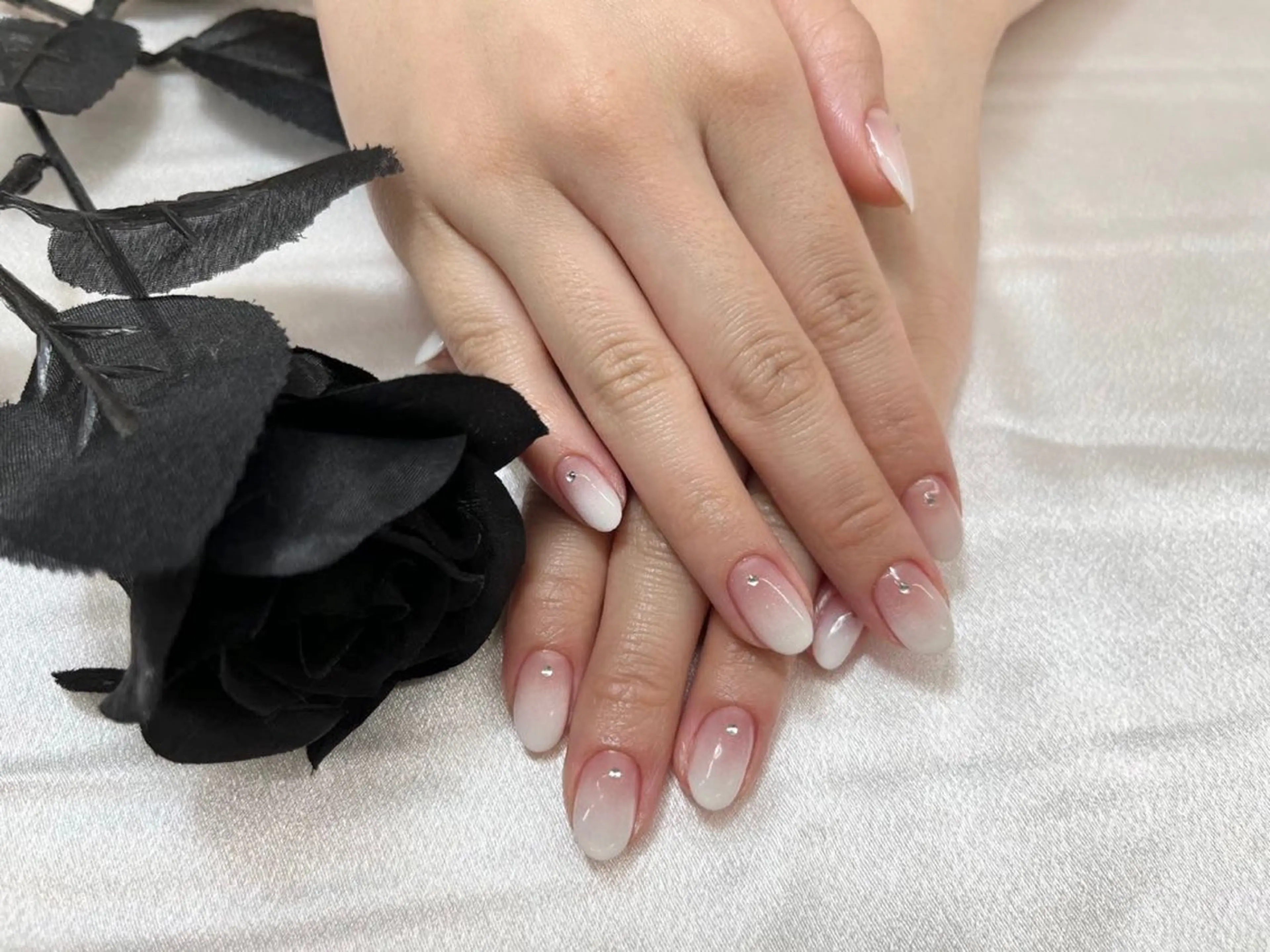 ネイル ストーンネイル ハンドネイル Tagi 銀座所属・Tagi Nail 銀座店のネイルデザイン