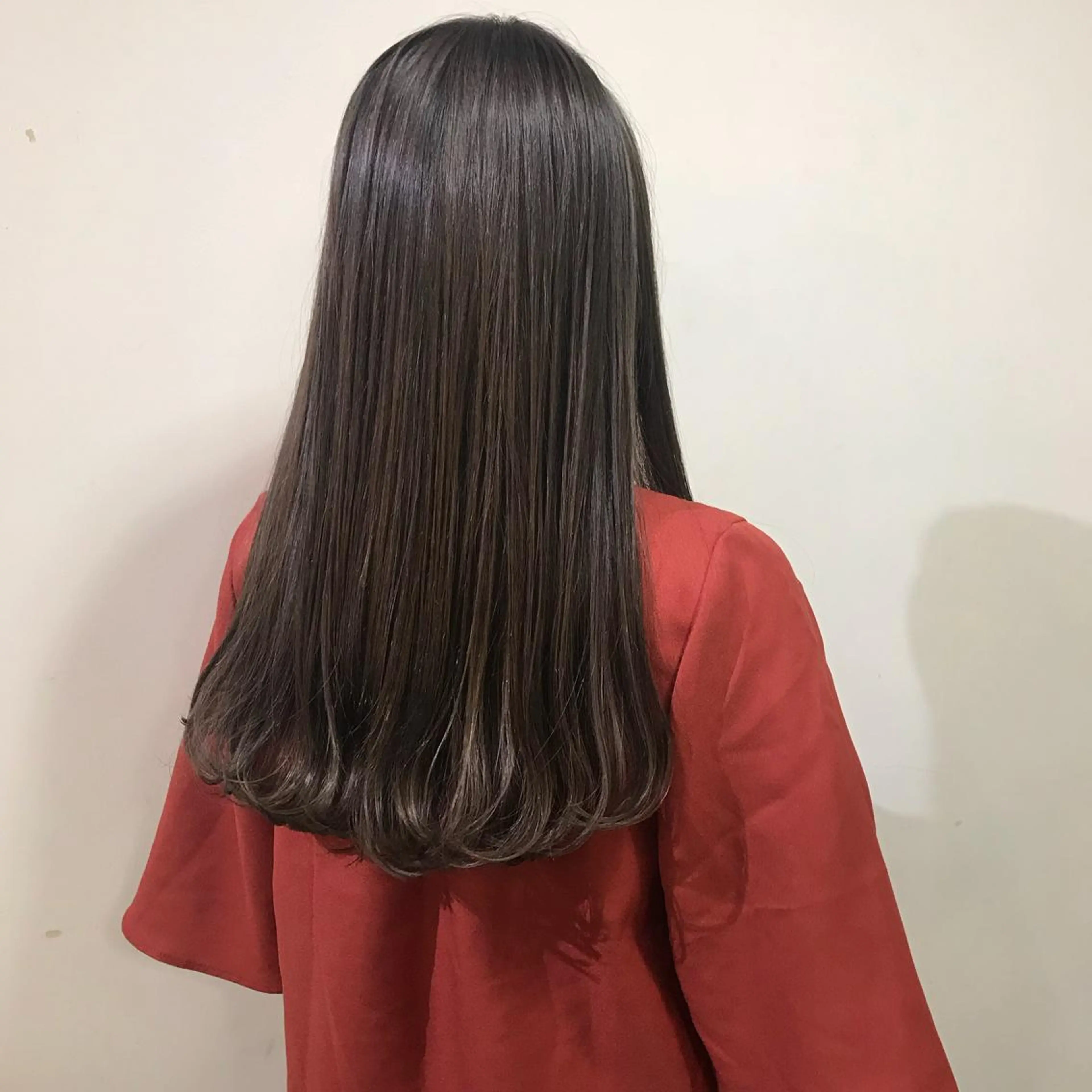 ロング カラー サカグチユキナ 【tocca】のヘアスタイル