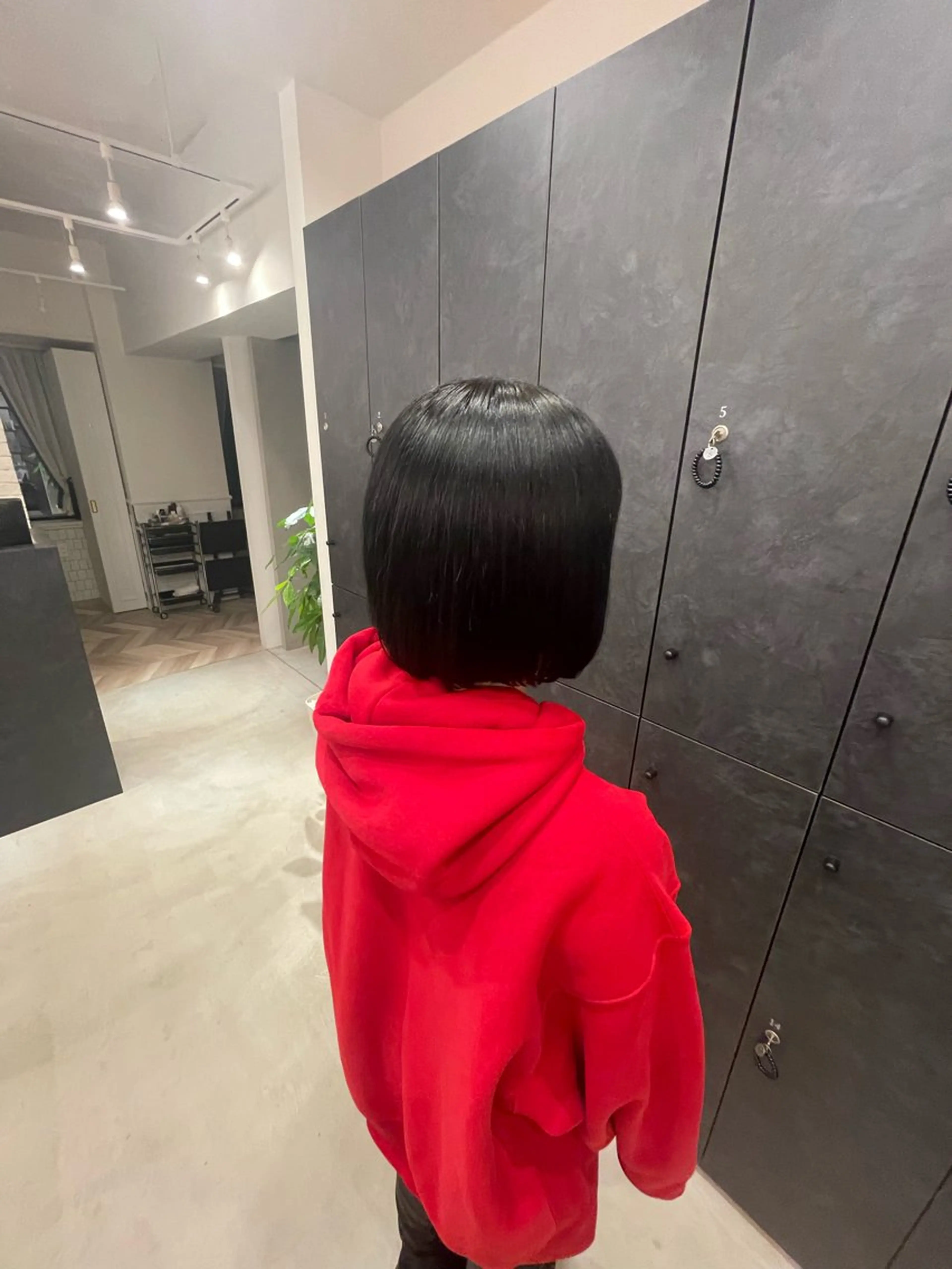 ショート TENSHO ハイトーンレイヤーのヘアスタイル