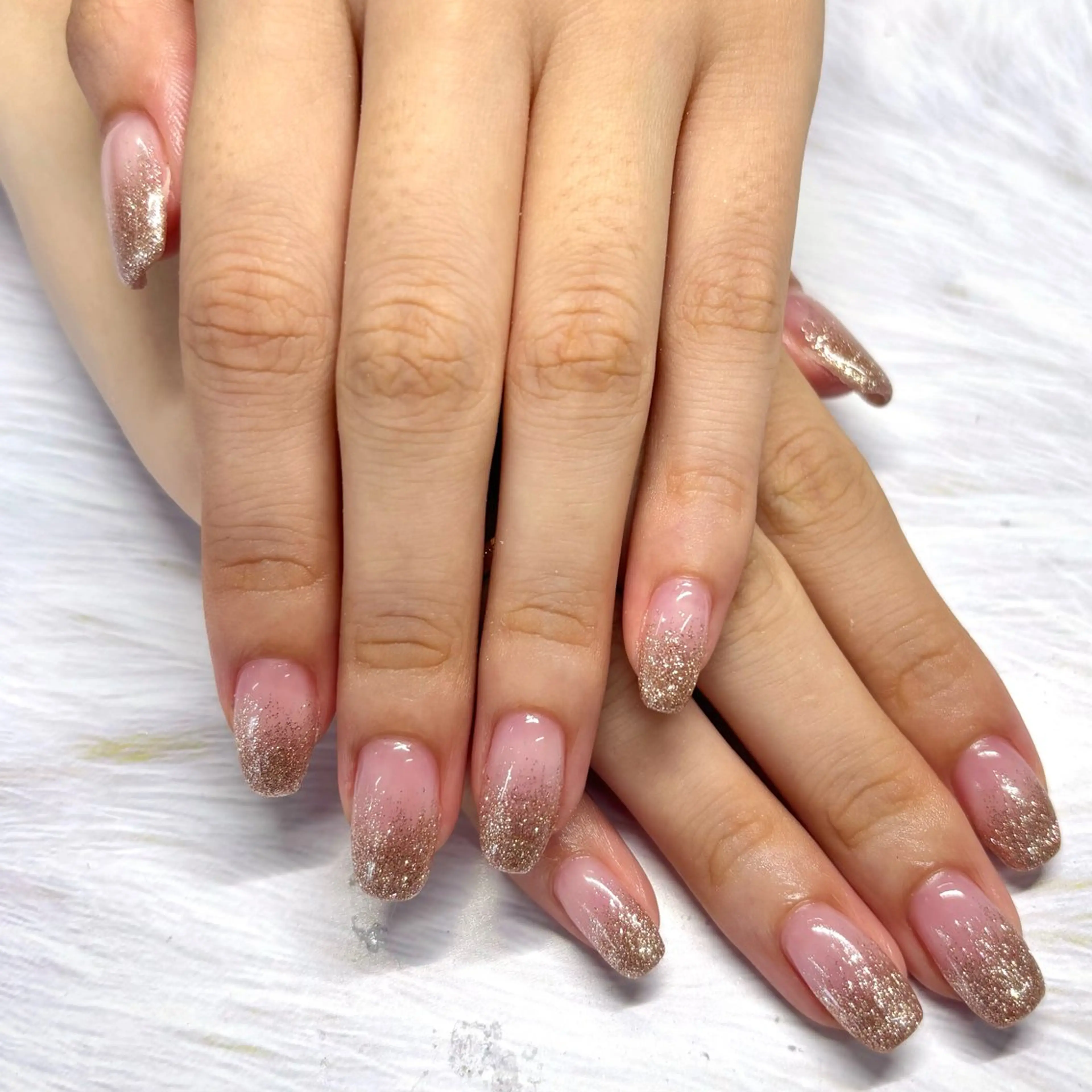 ネイル グラデーション ラメ(グリッター) ラメグラデーション 上村 奈那のネイルデザイン