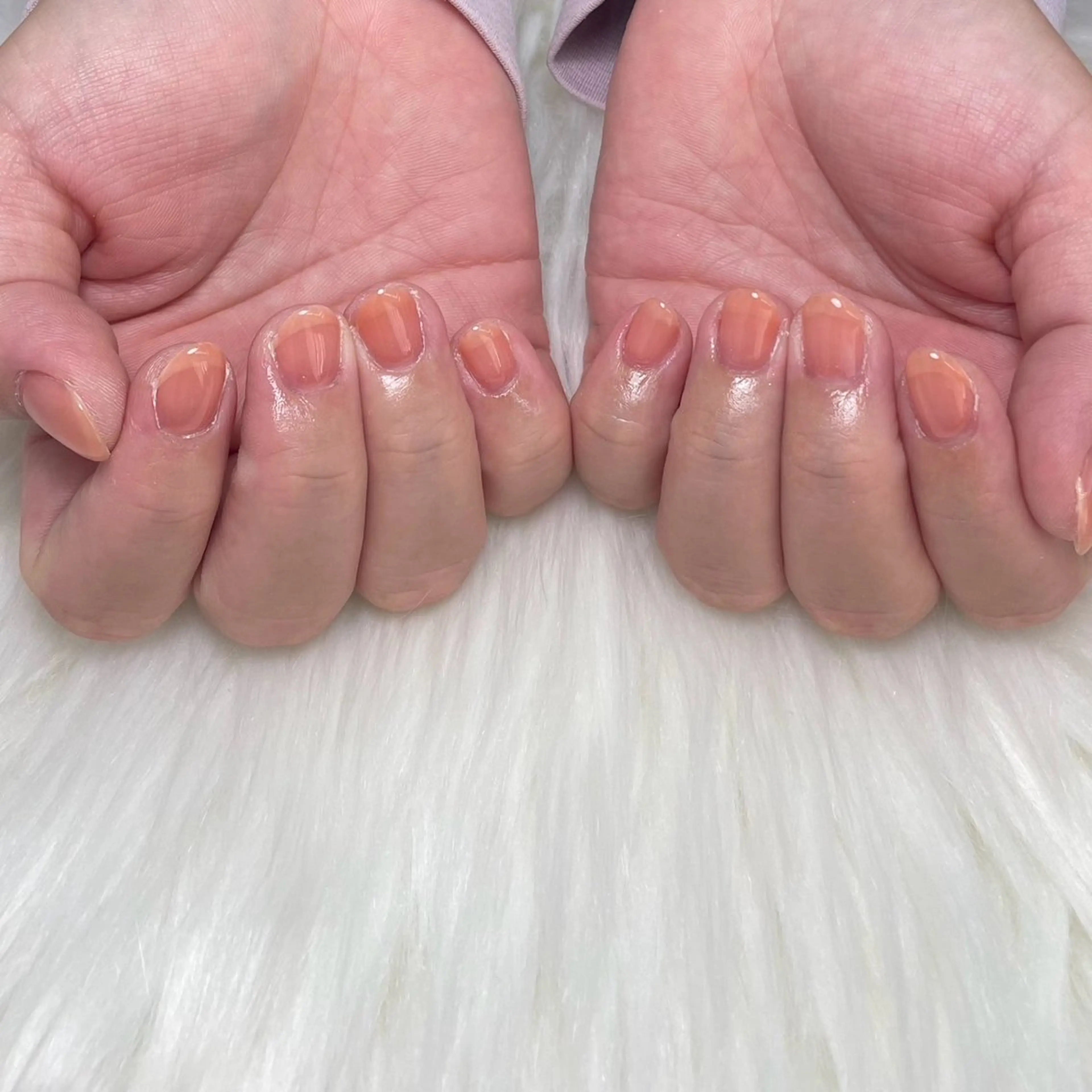 ネイル ジェルネイル ラメ(グリッター) オフィスネイル ワンカラーネイル シンプルネイル ハンドネイル Queen Stella所属・Quee Stllaのネイルデザイン