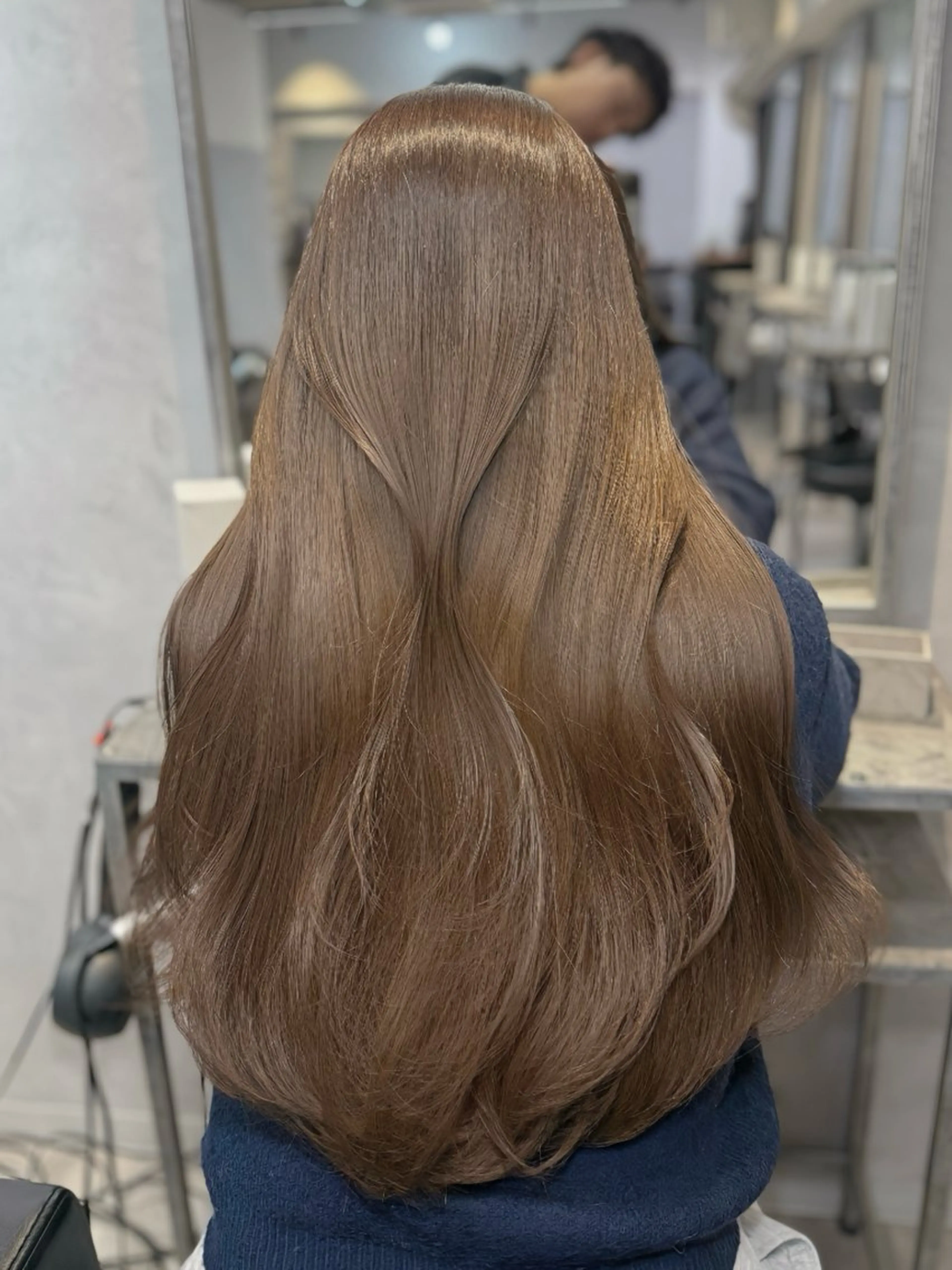 ロング ヘアカラー トリートメント GiseL梅田所属・透明感カラー🇰🇷 レイヤー✨桑原　研太のヘアスタイル