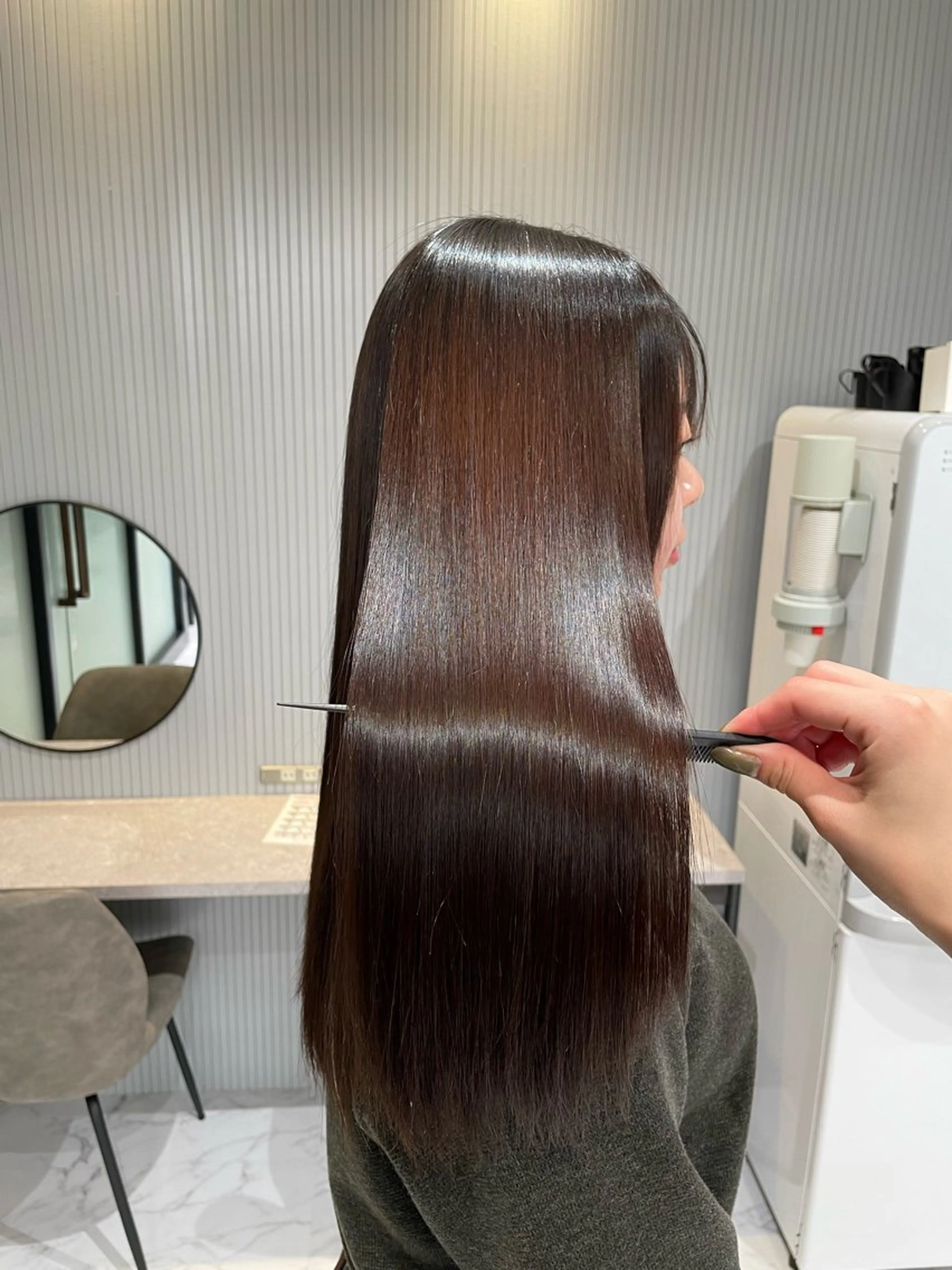 ロング RAF Sakuraのヘアスタイル