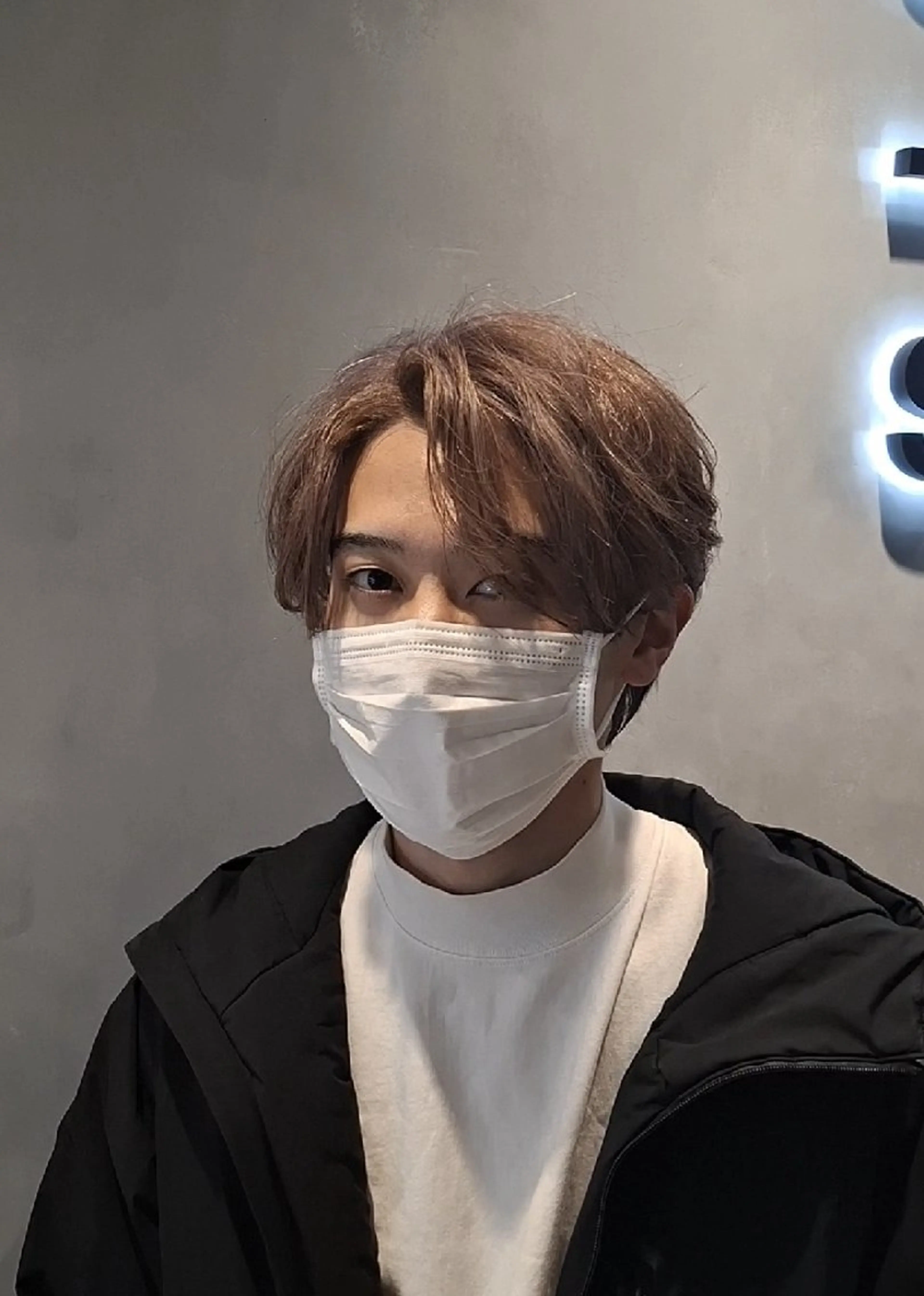 メンズ ショート カラー メンズ韓国風 ブロンド ダブルカラー グレージュ 韓国風ヘア SALOWIN渋谷&new店所属・束感&韓国ヘア🐰 koumeiのヘアスタイル