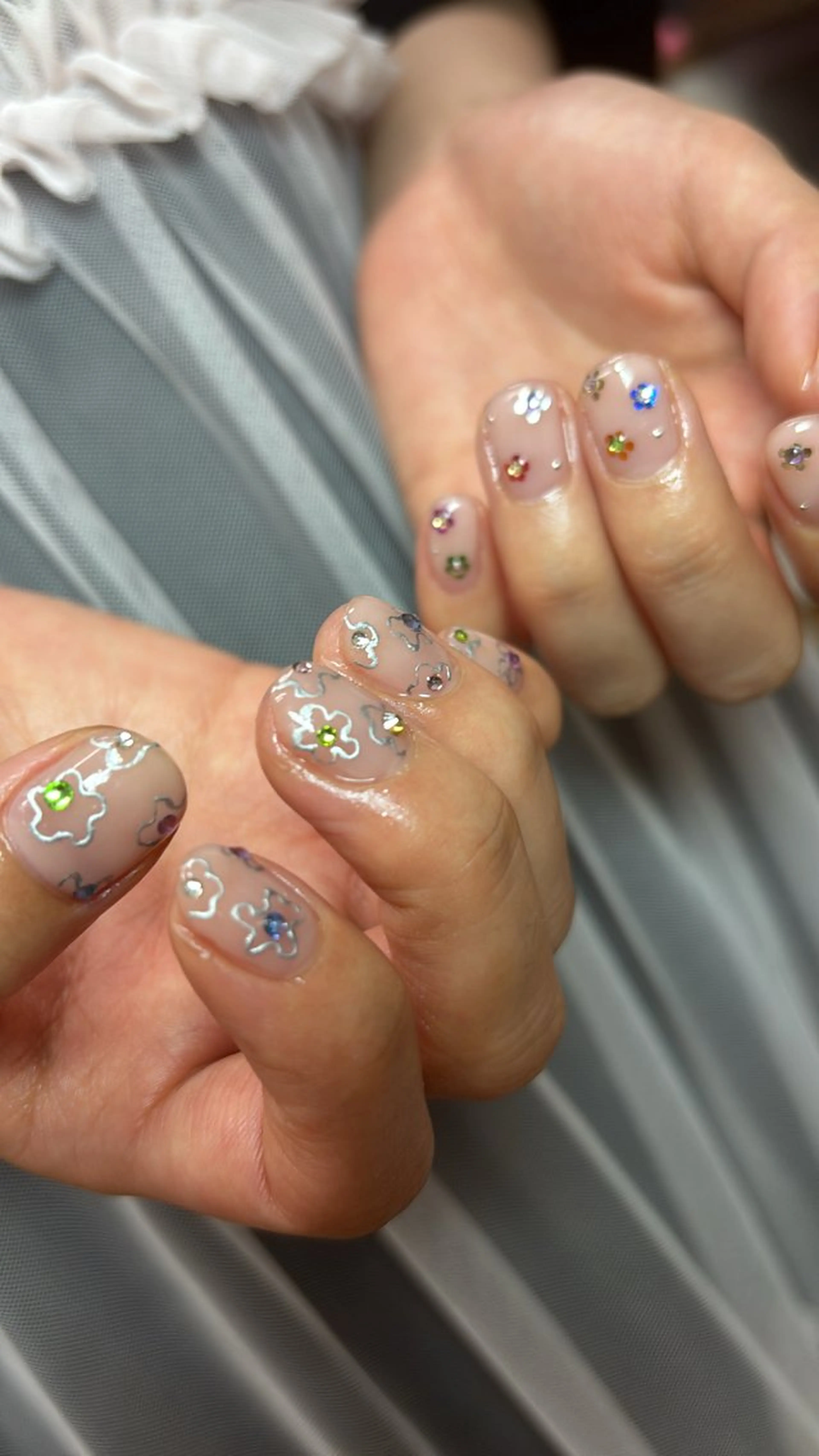 ネイル nailsalon　hue所属・小山 羽奈のネイルデザイン
