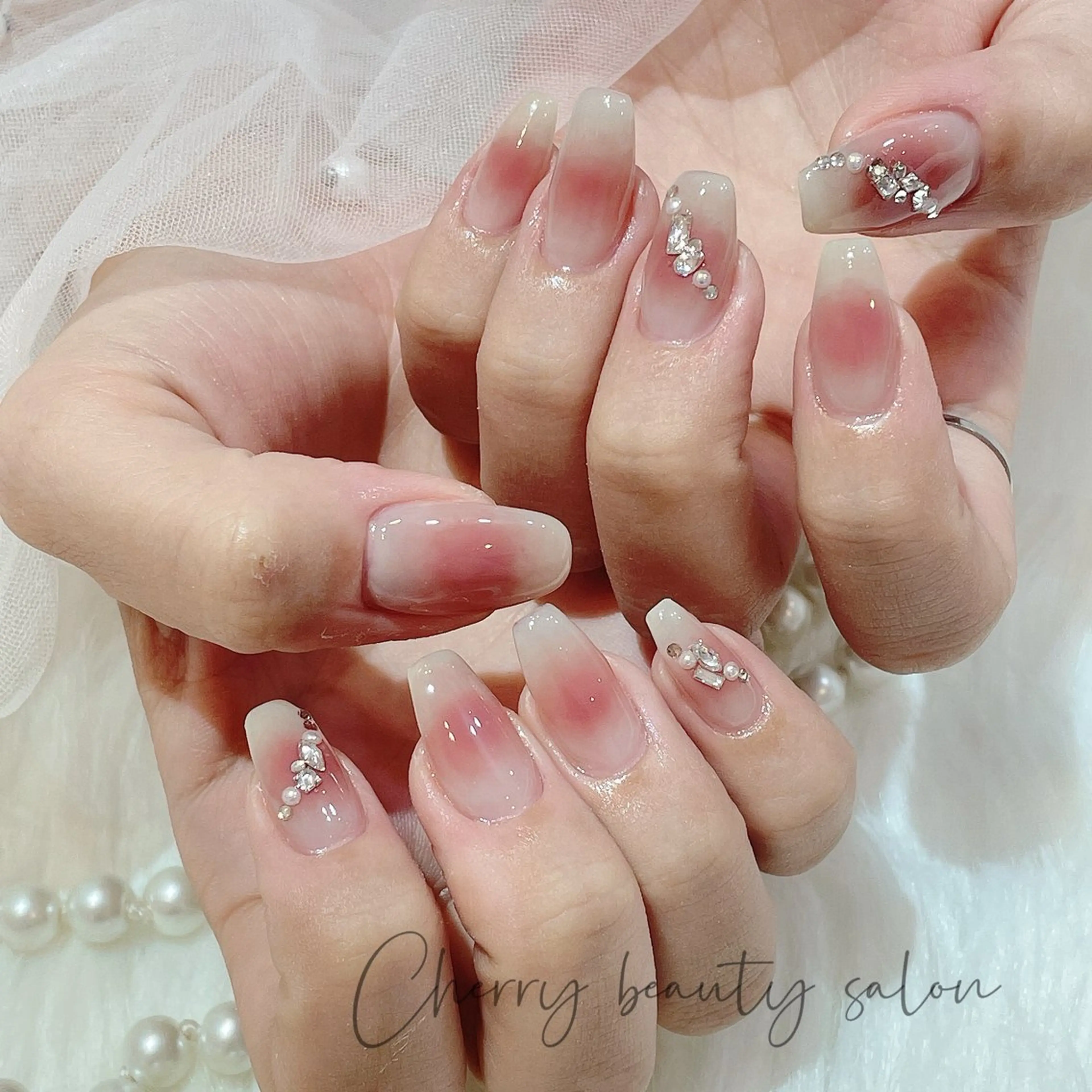 ネイル SAKURA 🍒のネイルデザイン