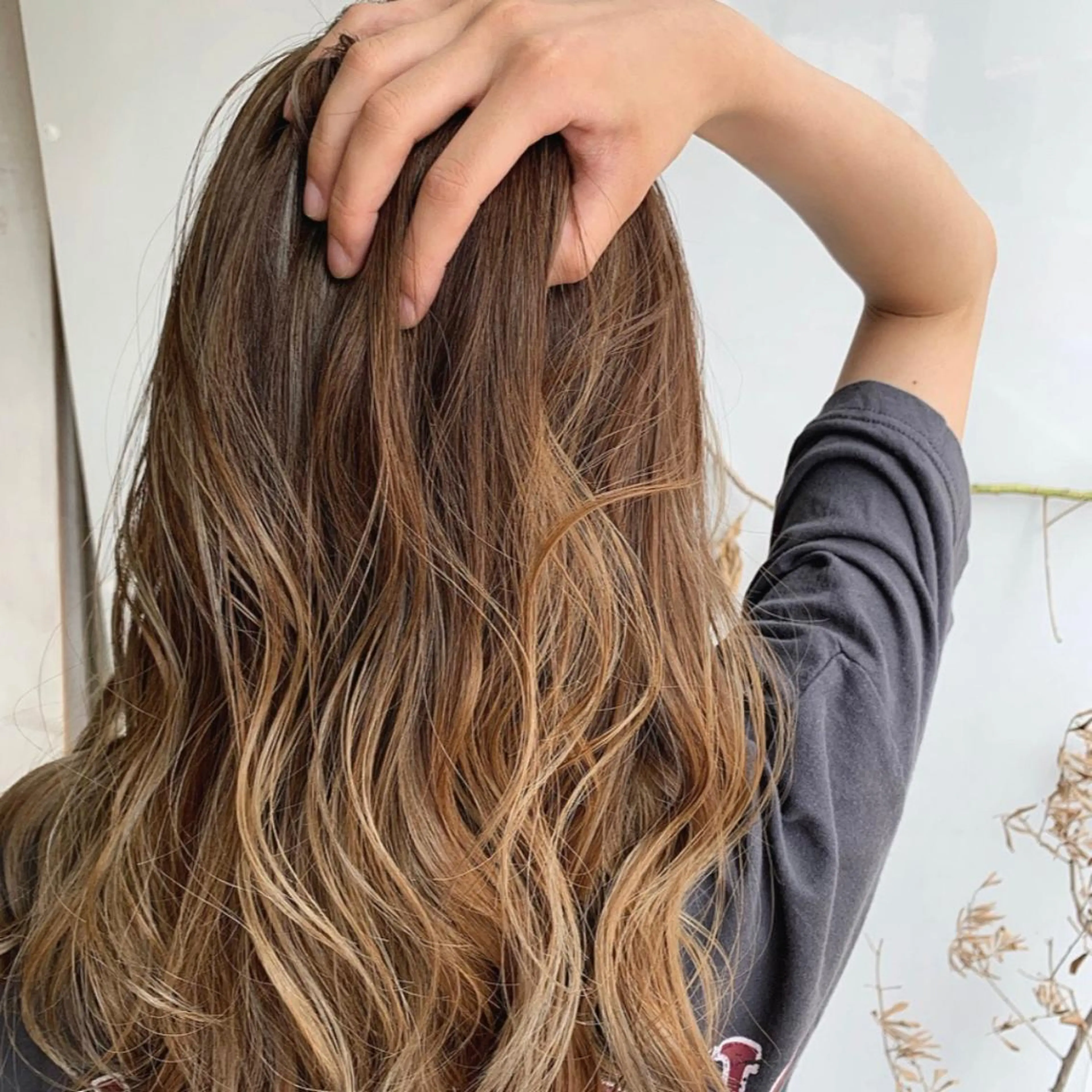 ロング カラー ベージュカラー ブラウンカラー ブラウンベージュ ハイライトカラー ハイライト ヘアカラー あべ ゆうかのヘアスタイル