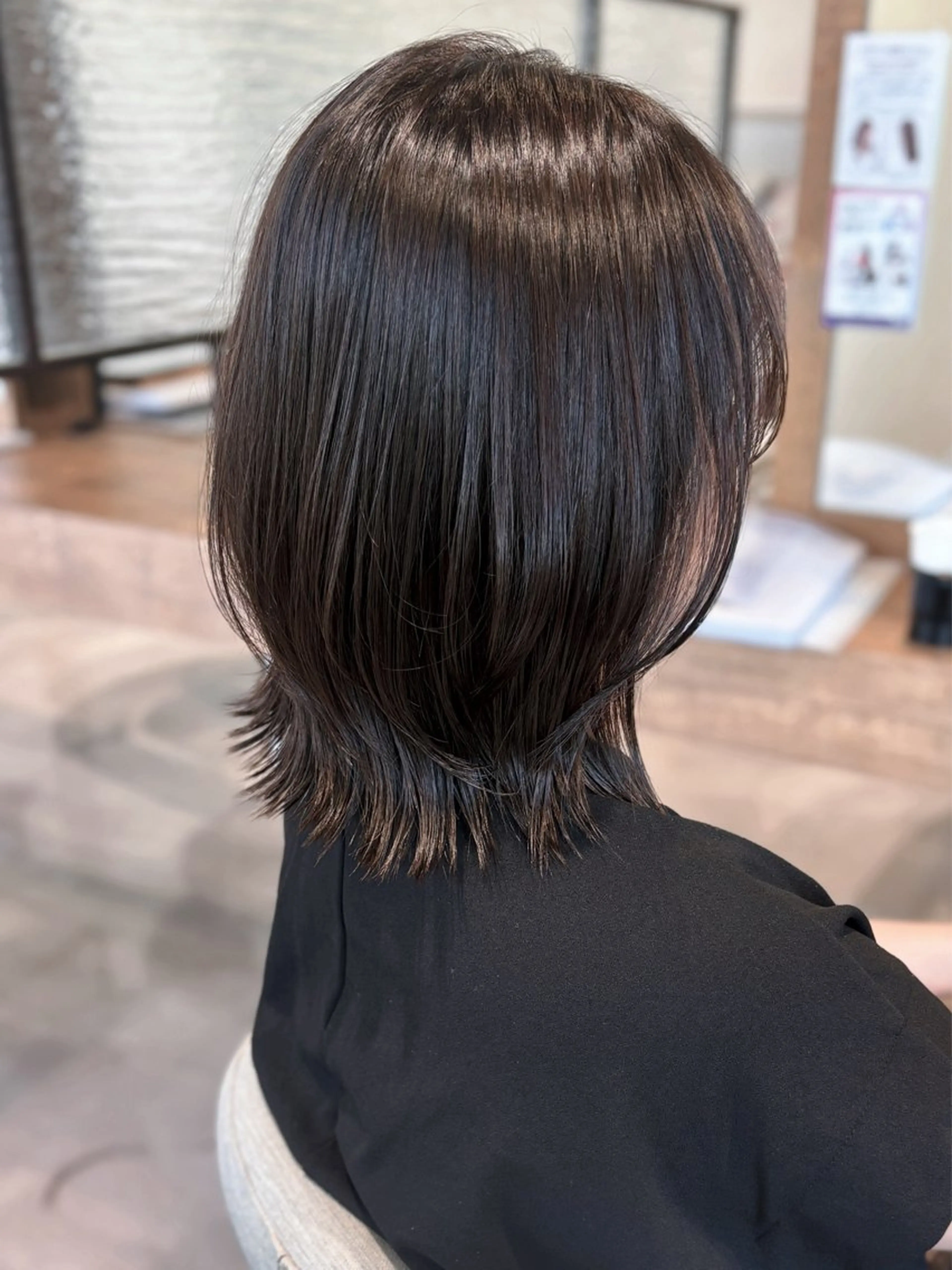 ミディアム カラー ケアカラー くびれヘア 髪質改善 くびれレイヤー レイヤーカット カット ヘアカラー トリートメント Zina.金上美玲 ✲レイヤー/メンズのヘアスタイル