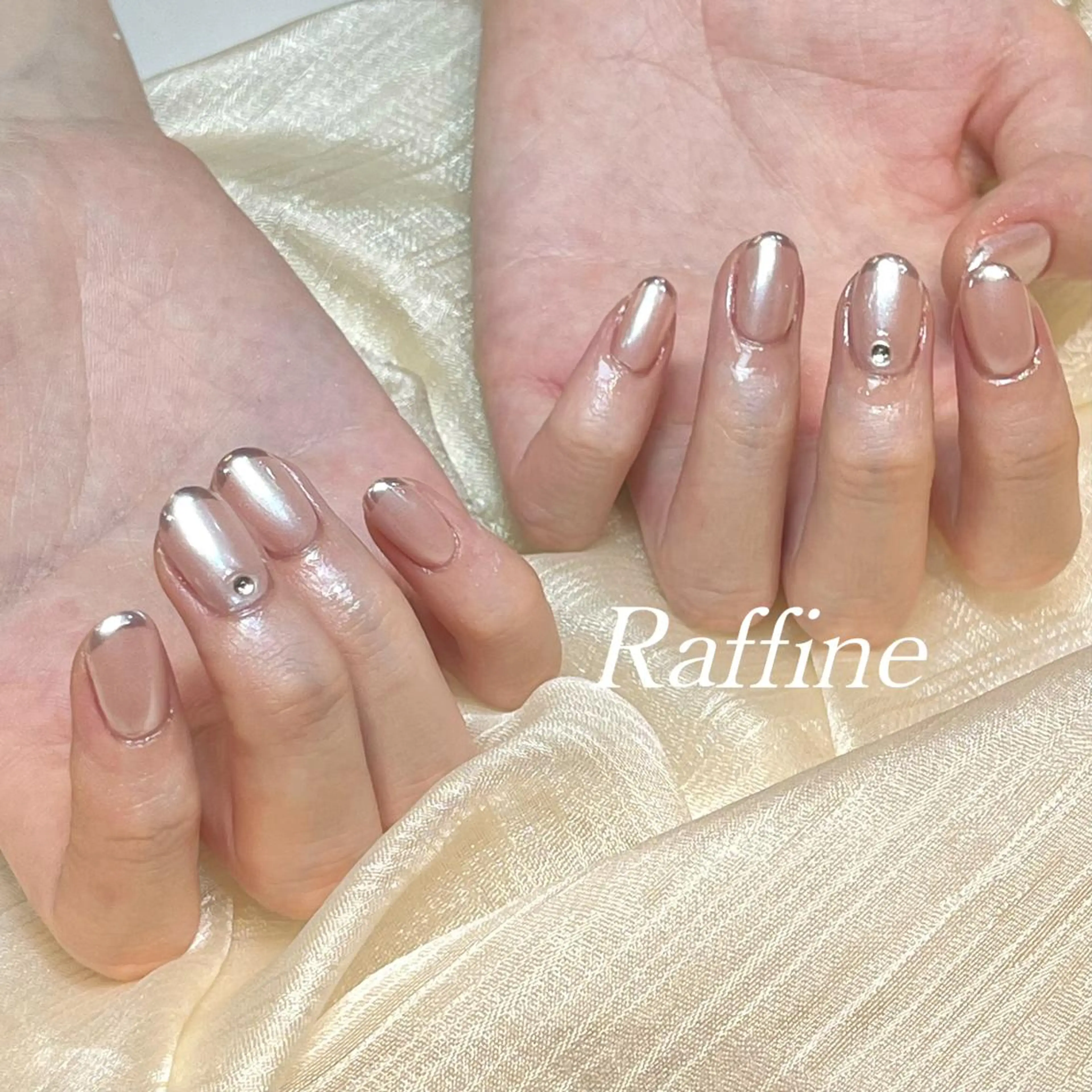 ネイル RAFFINE 月🦋🩵のネイルデザイン