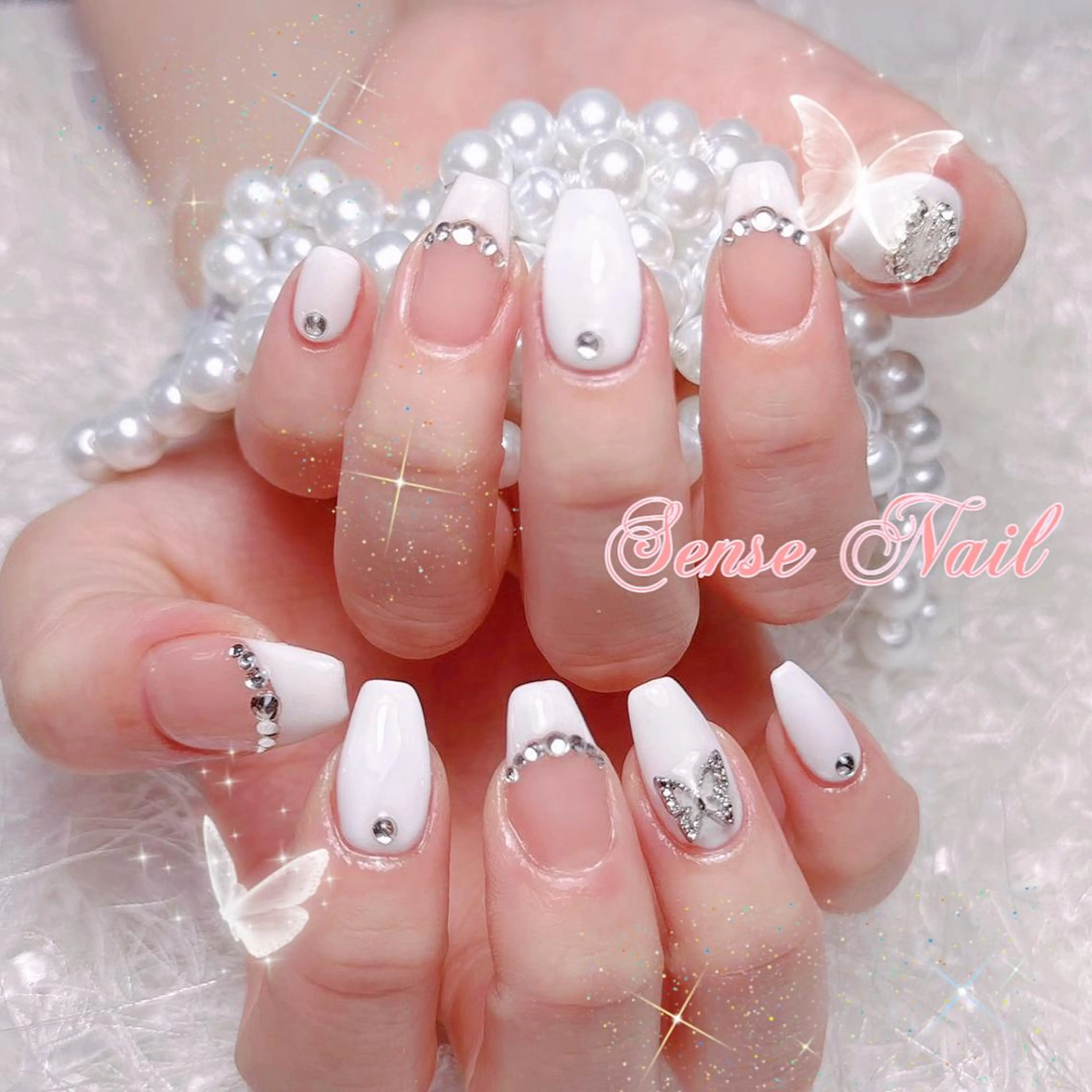 ネイル ハンドネイル ハンドケア Queening 🦋のネイルデザイン