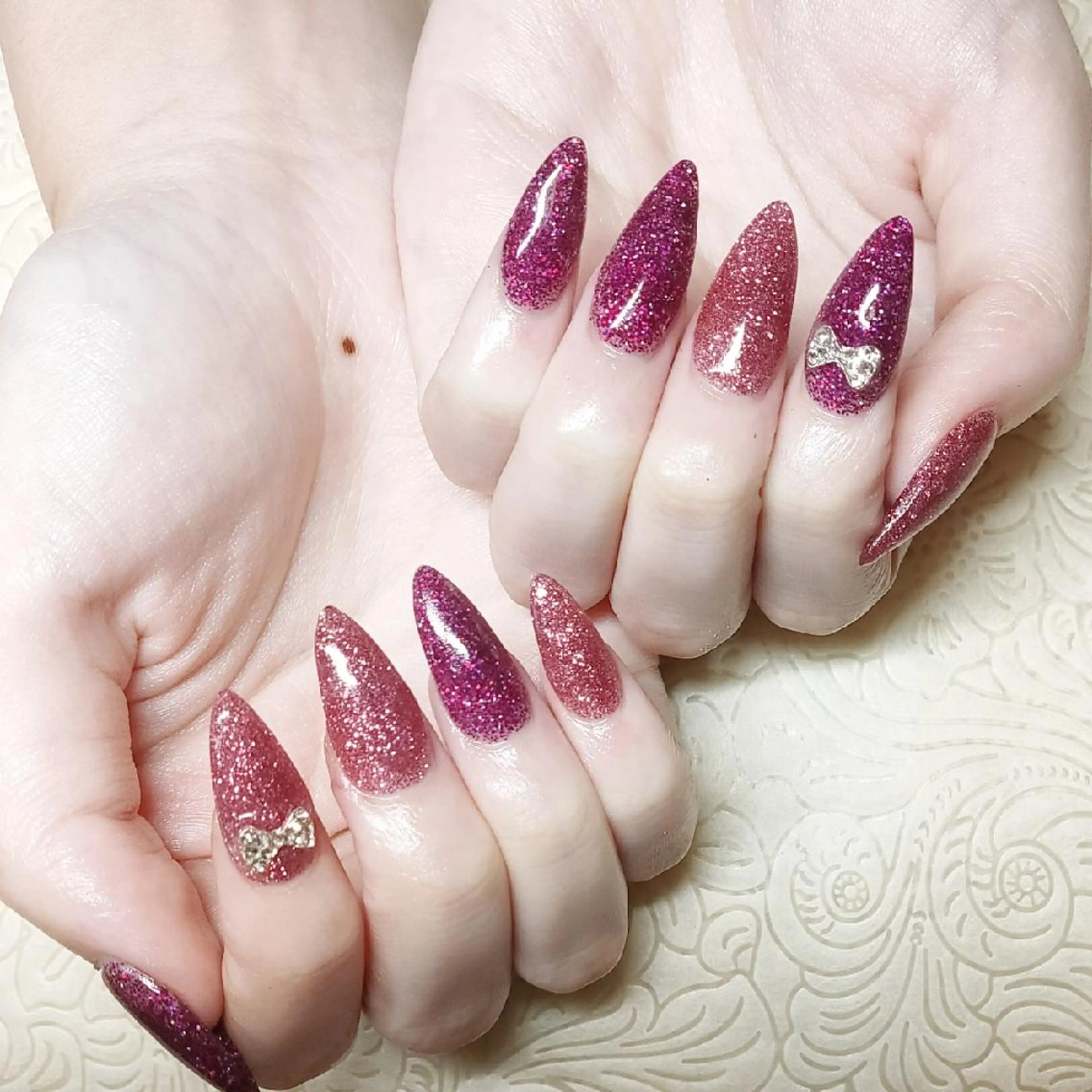 ネイル ラメ(グリッター) リボン ハンドネイル private nailsalonのネイルデザイン