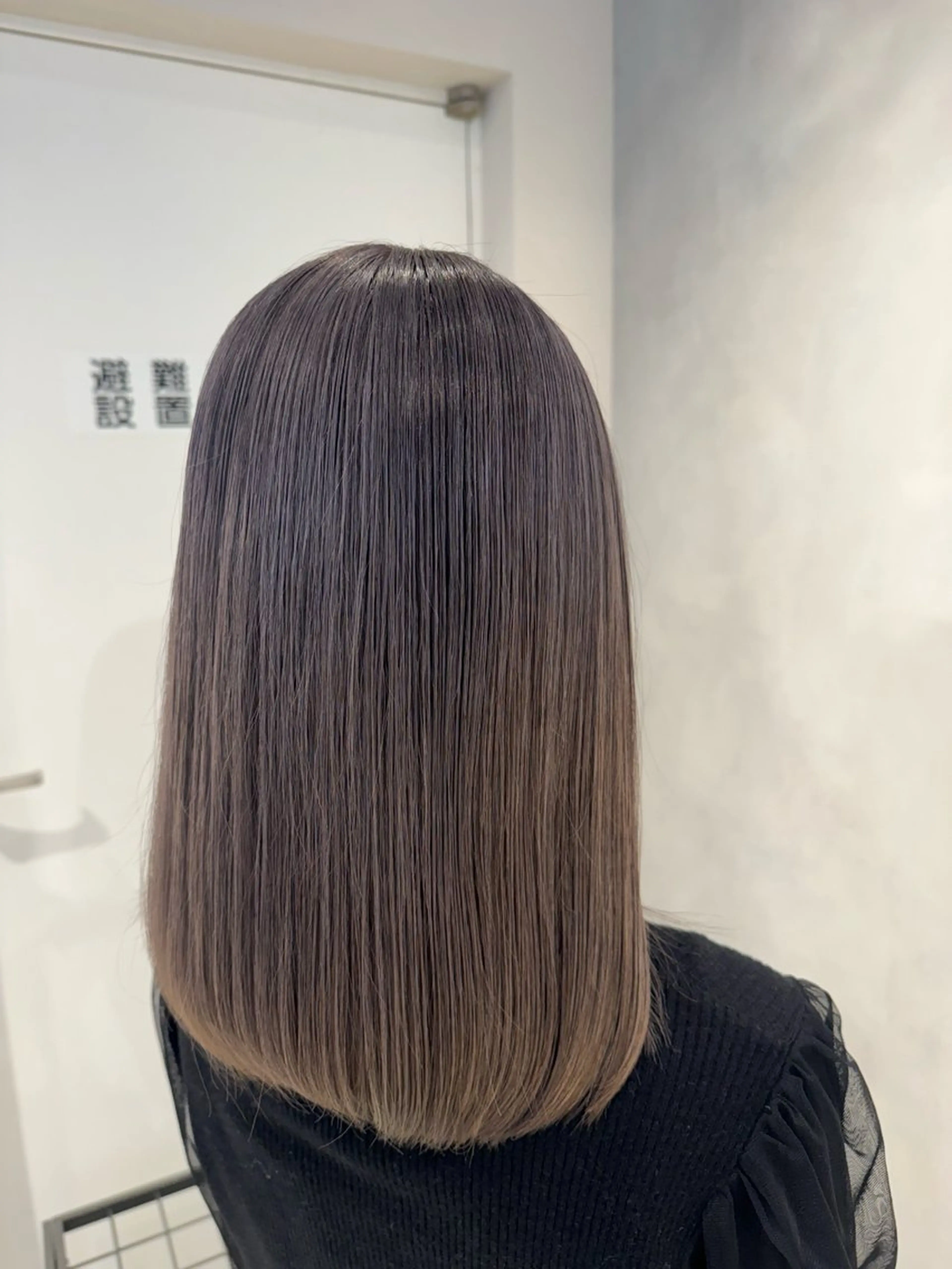 セミロング カラー ヘアカラー トリートメント 透明感カラー✨艶髪 制作🌱山根あゆみのヘアスタイル