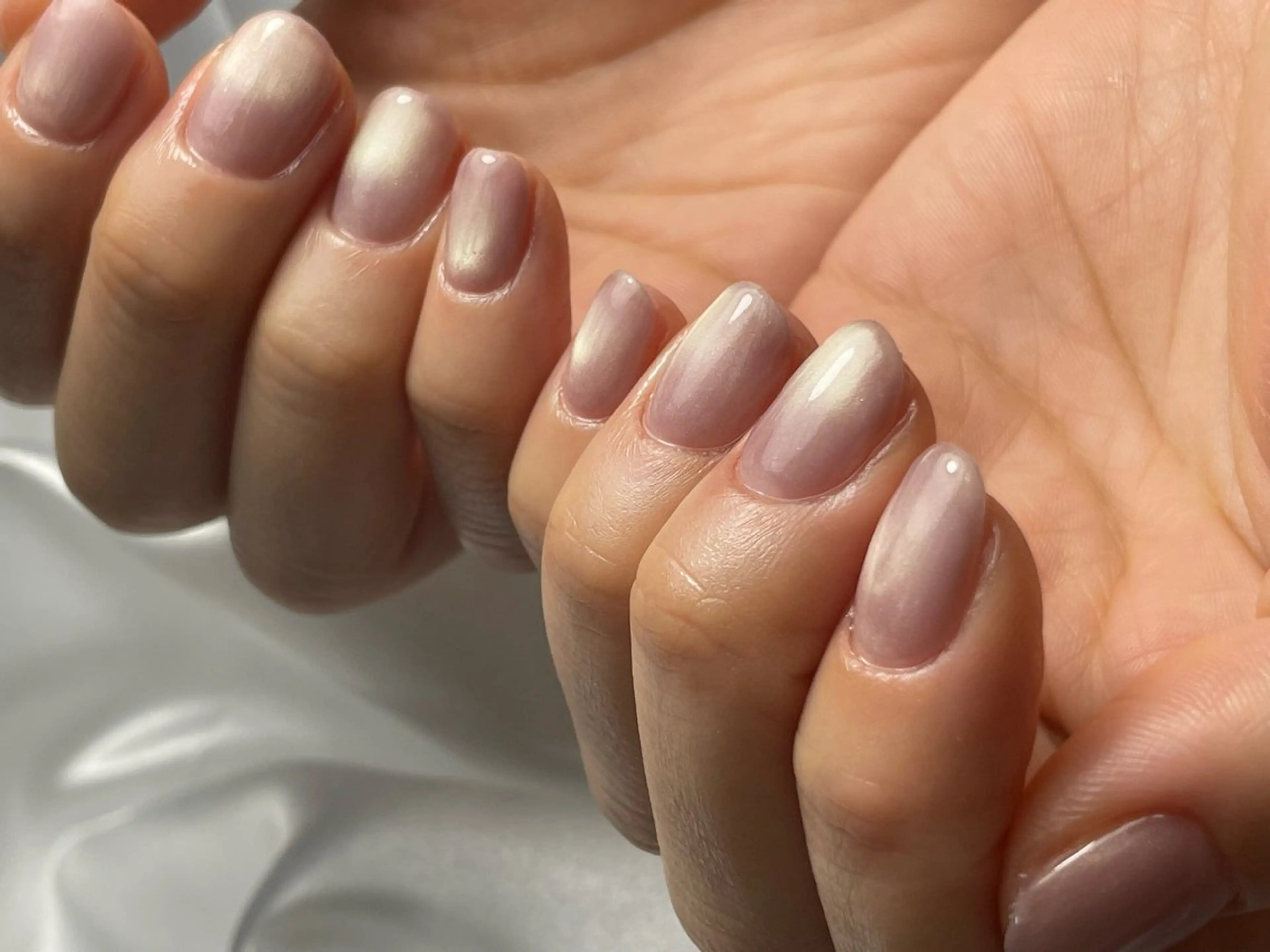 ネイル ジェルネイル マグネットネイル オフィスネイル ハンドネイル Chong Sarangのネイルデザイン