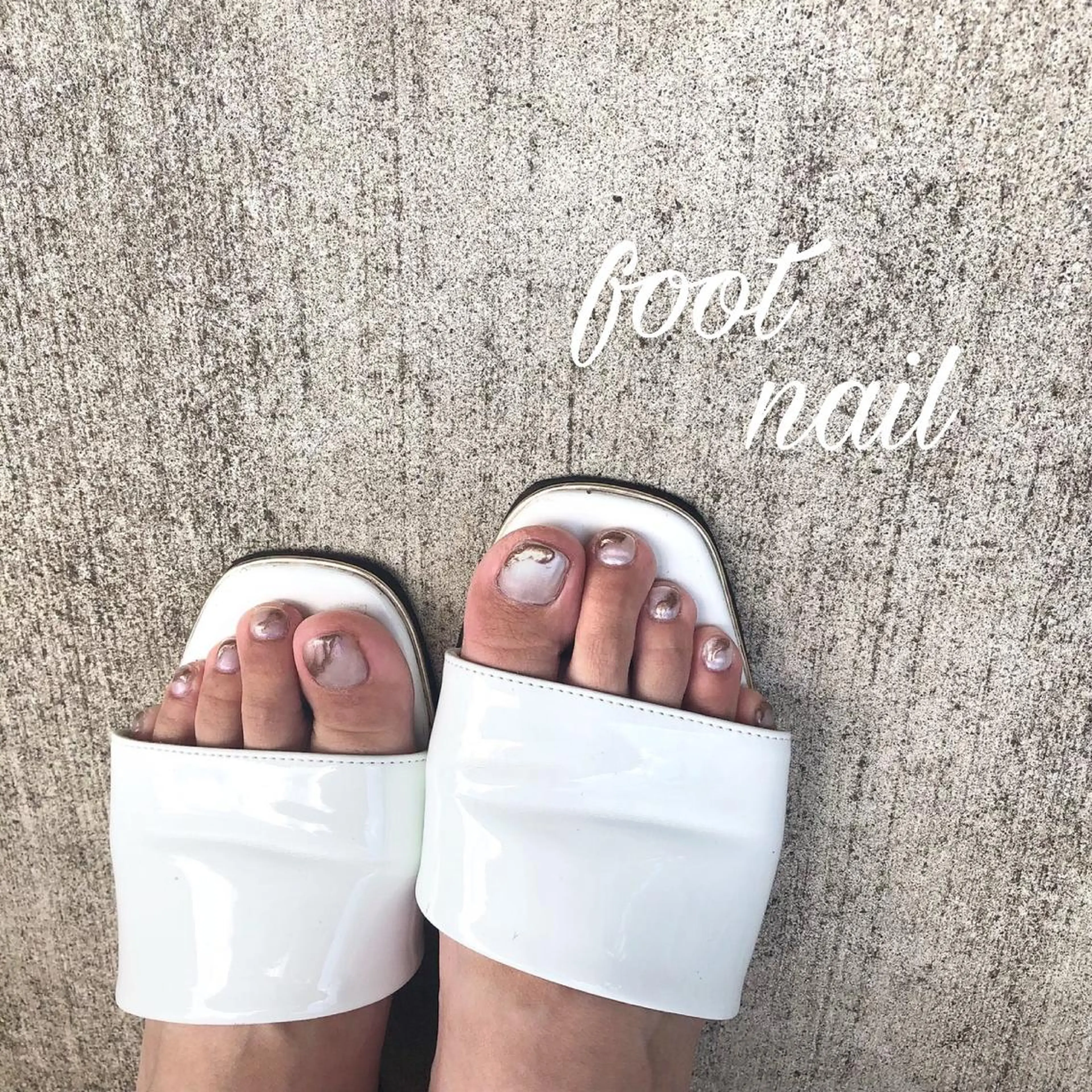 ネイル フットネイル ミラーネイル nail＊ runa🌻のネイルデザイン