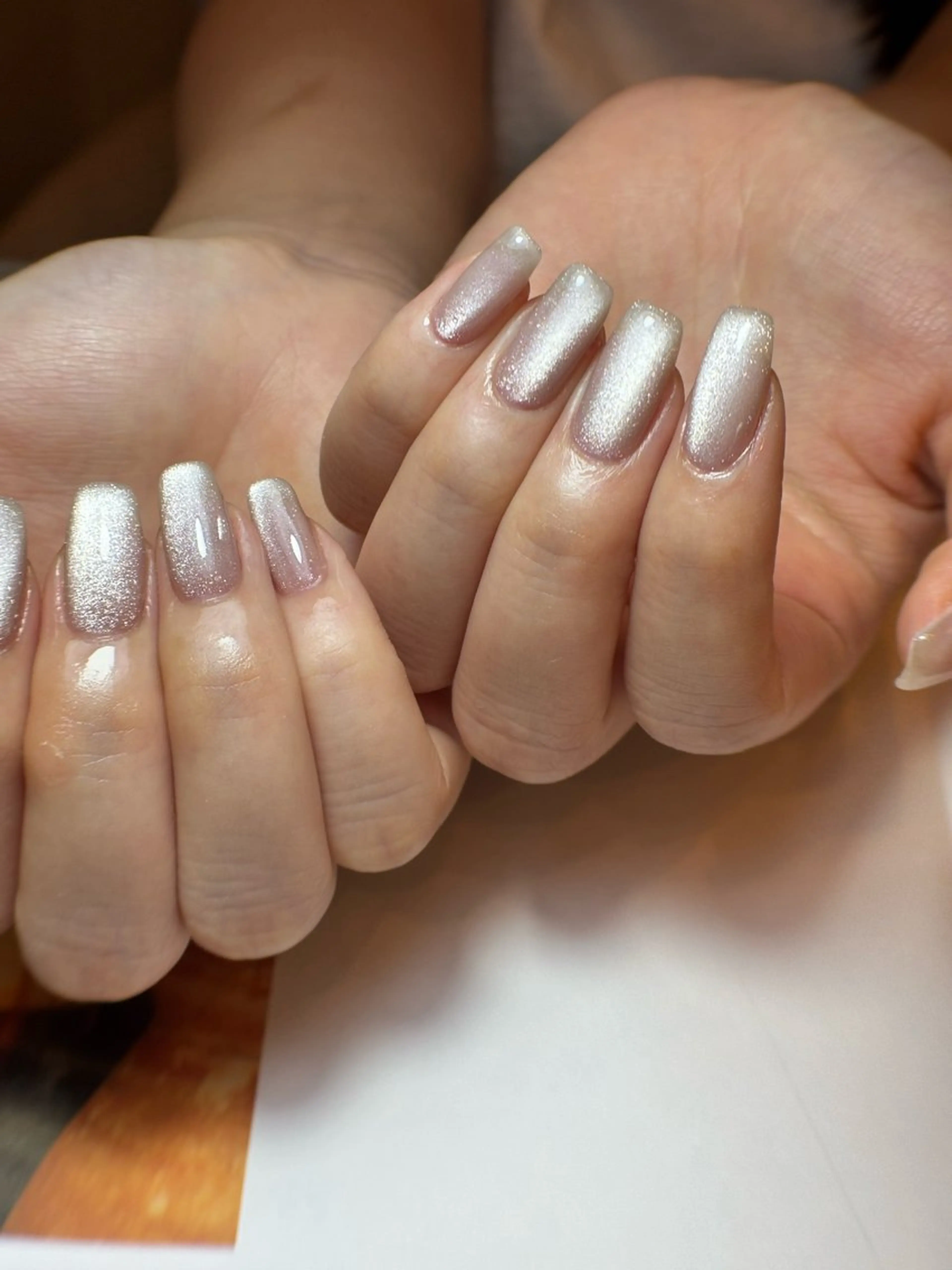 ネイル フットネイル ジェルネイル マグネットネイル ニュアンスネイル ワンカラーネイル ハンドネイル illum hicariのネイルデザイン