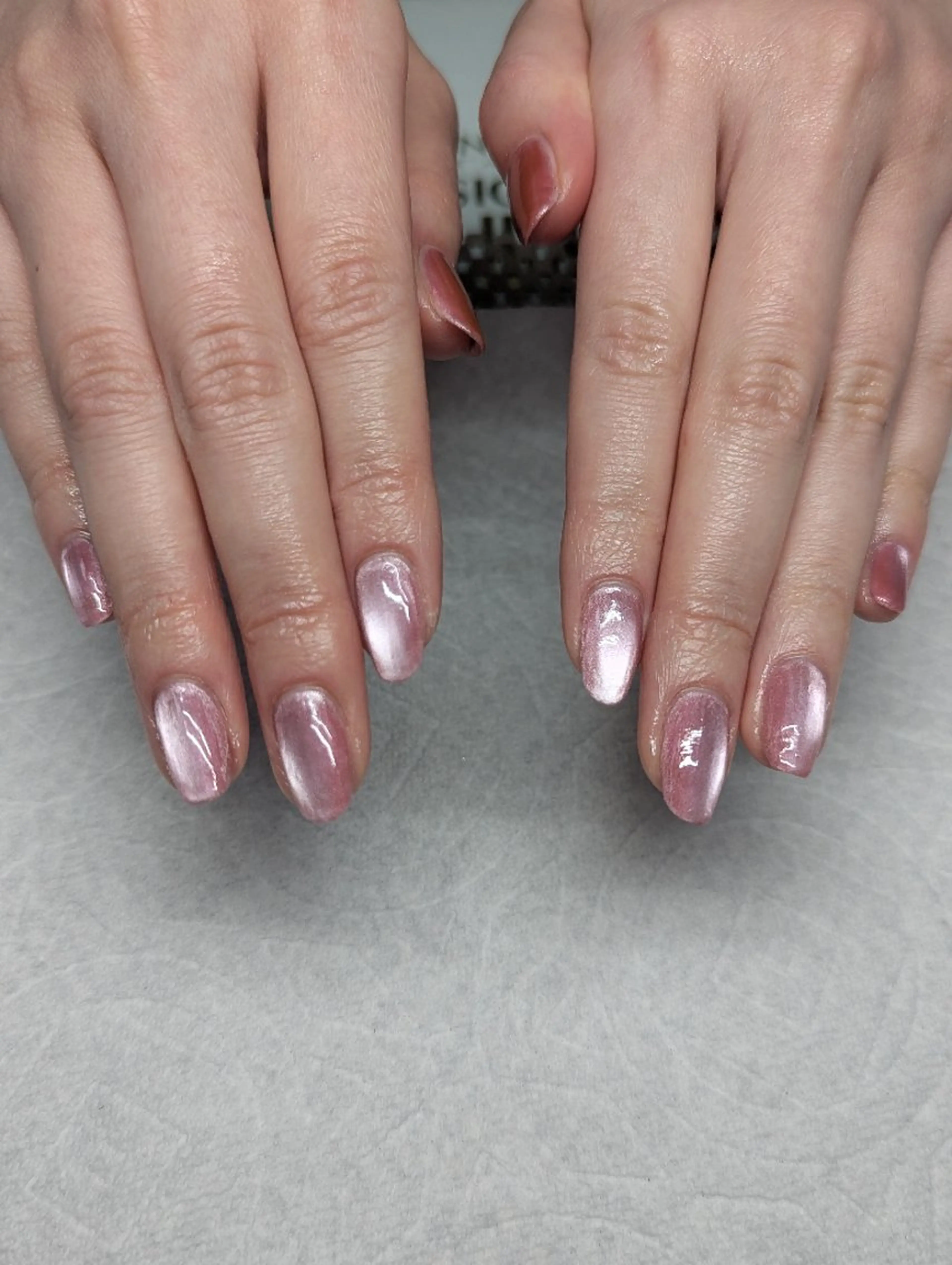 ネイル マグネットネイル マグネットワンカラー ワンカラーネイル Olivia Blue所属・oliviablue Yunaのネイルデザイン