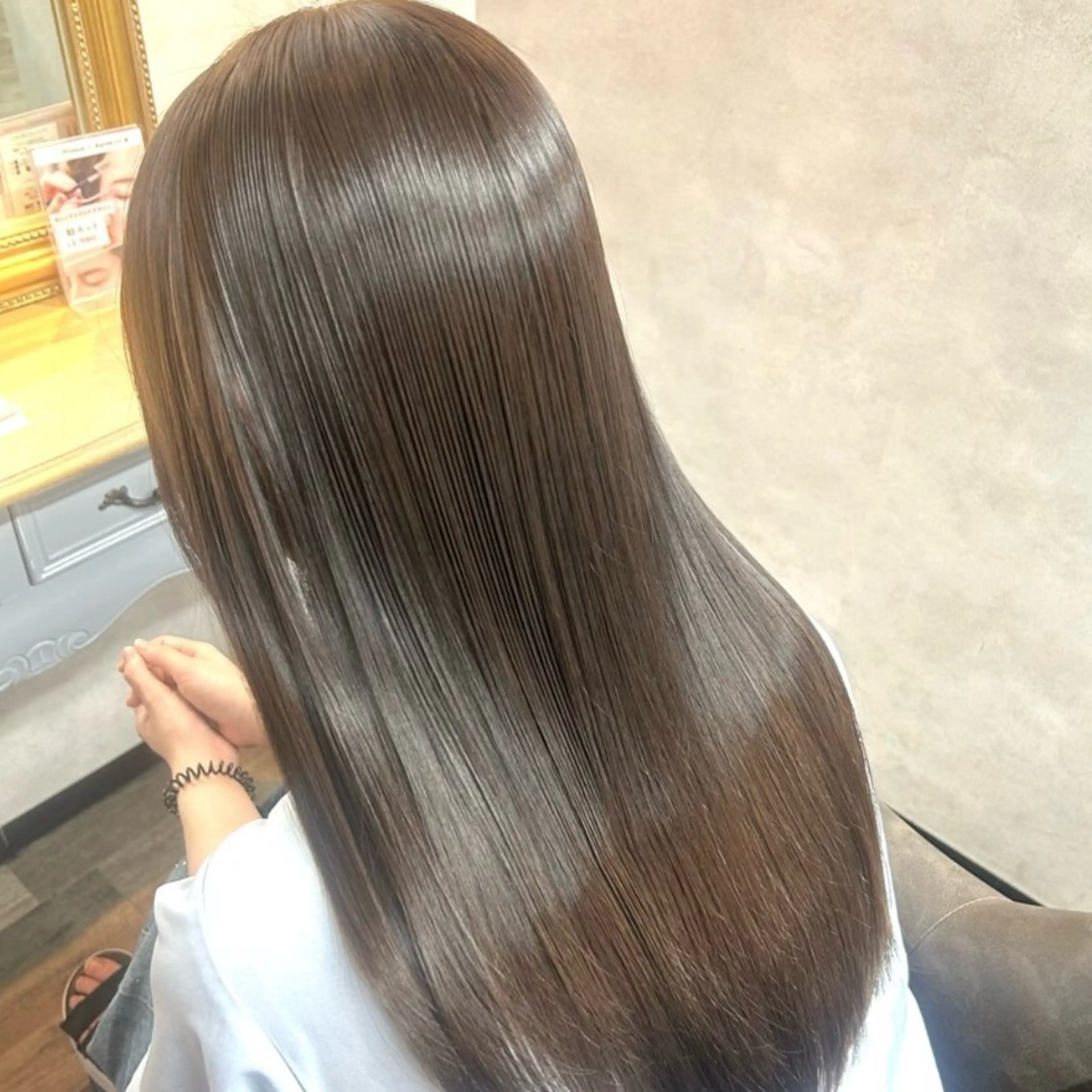 セミロング カラー 🌼髪質整形🧸 艶カラー🌼珠理のヘアスタイル