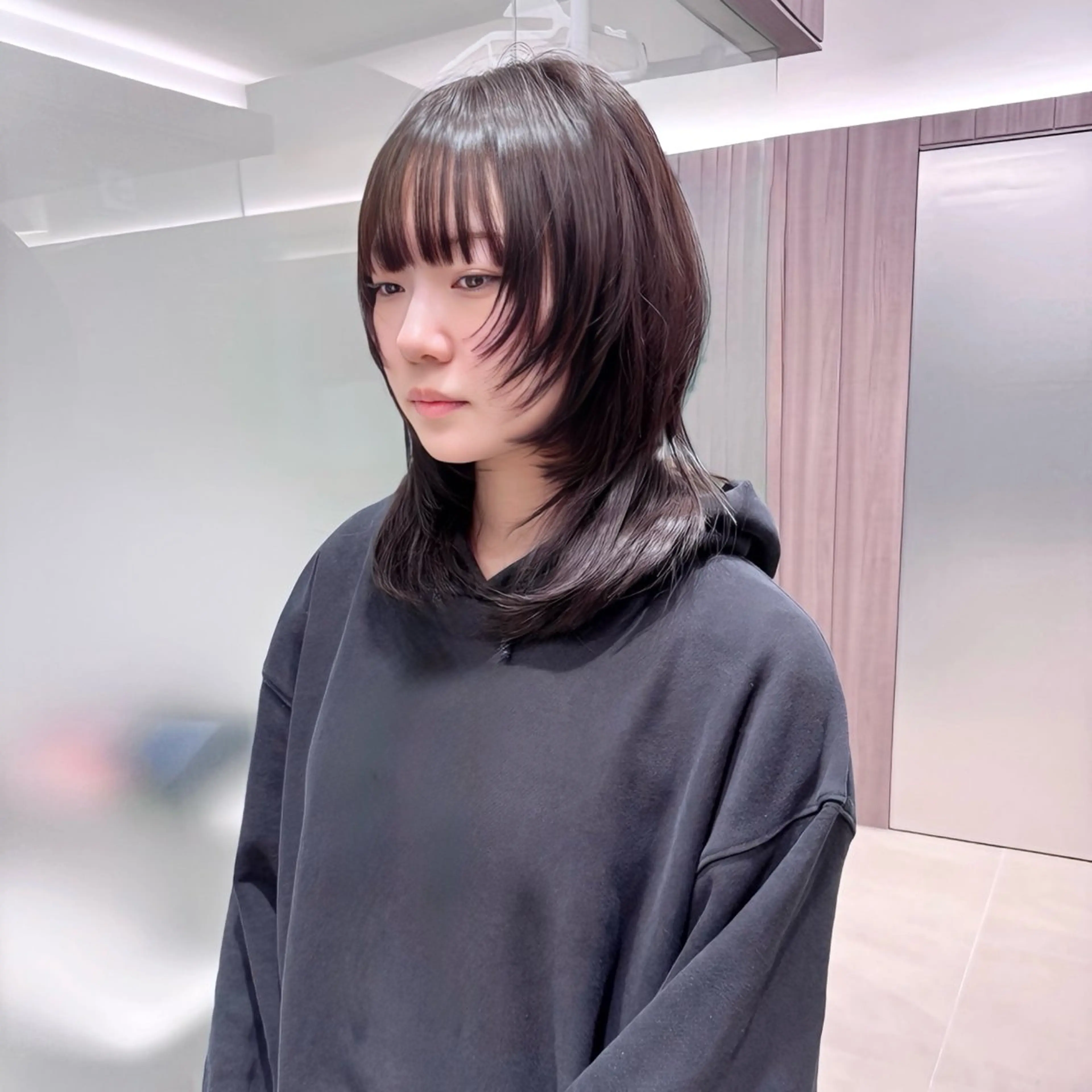 ミディアム 髪質改善 ウルフカット カット ヘアカラー 縮毛矯正 トリートメント MiU所属・髪質改善|ストレート |ブリーチ|ゆたかのヘアスタイル