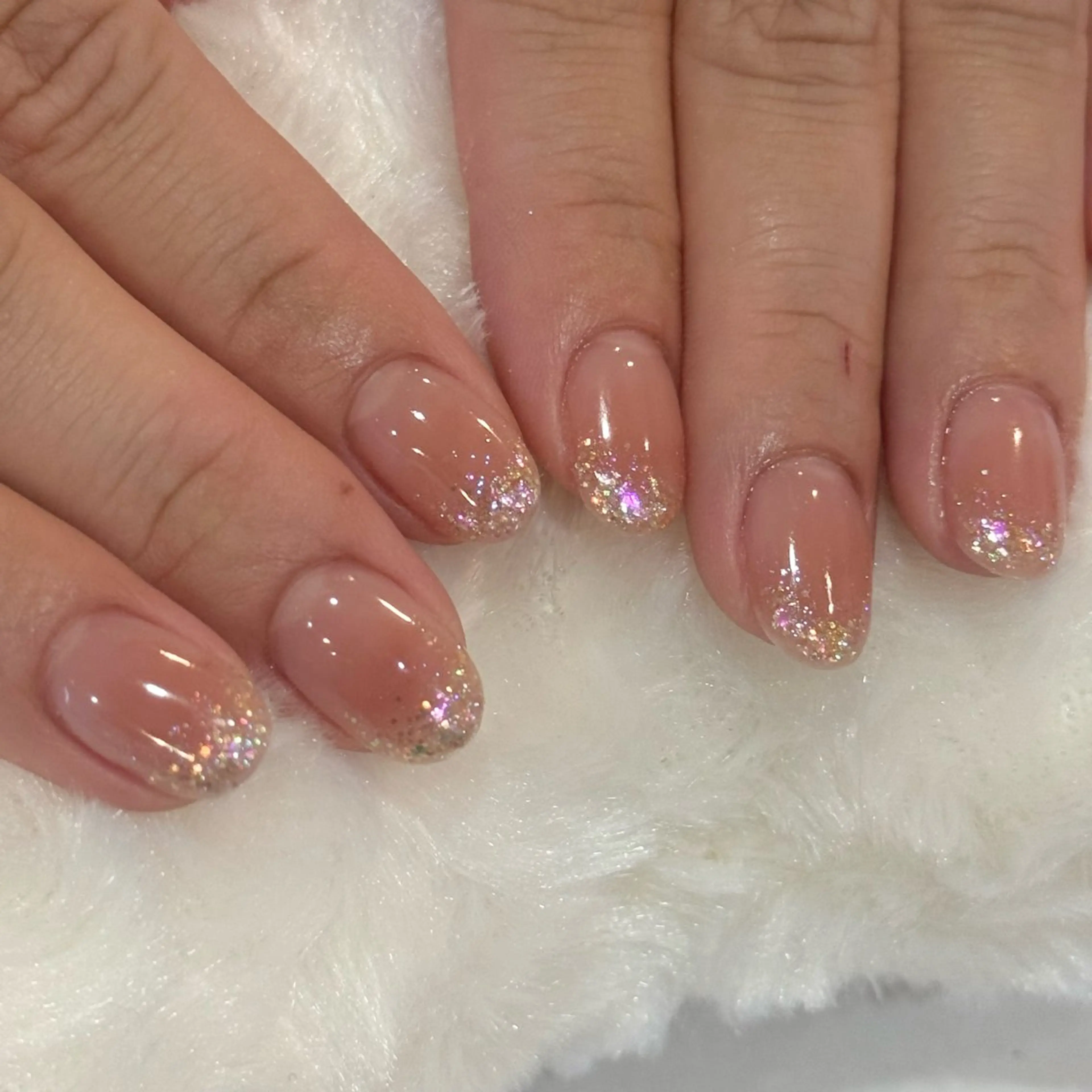 💗艶々チークネイル💗の写真