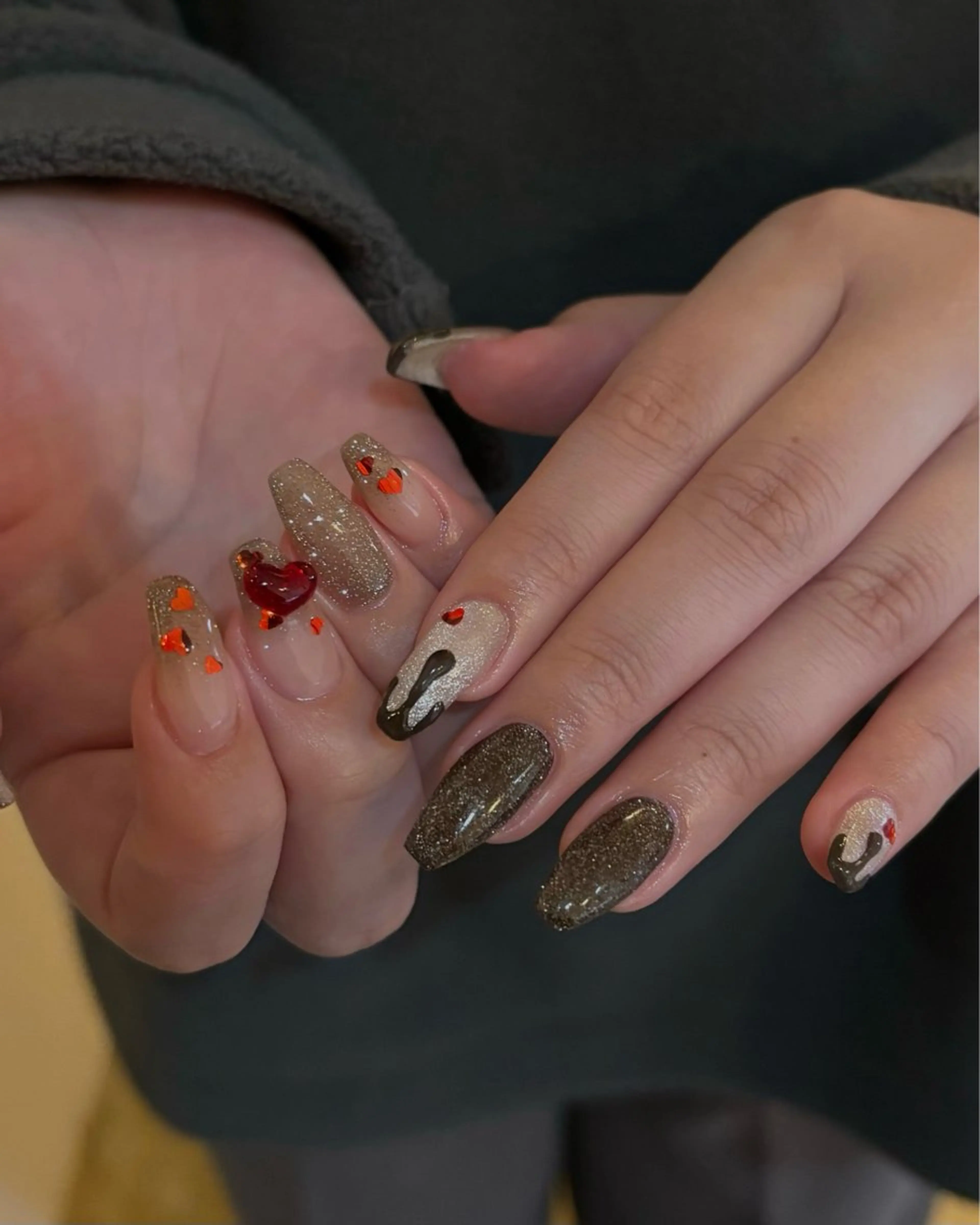 ネイル フラッシュネイル ジェルネイル ガーリー ラメ(グリッター) ラメグラデーション ハンドネイル EmaNail肥後橋店所属・EmaNail 肥後橋店🤍YURIのネイルデザイン