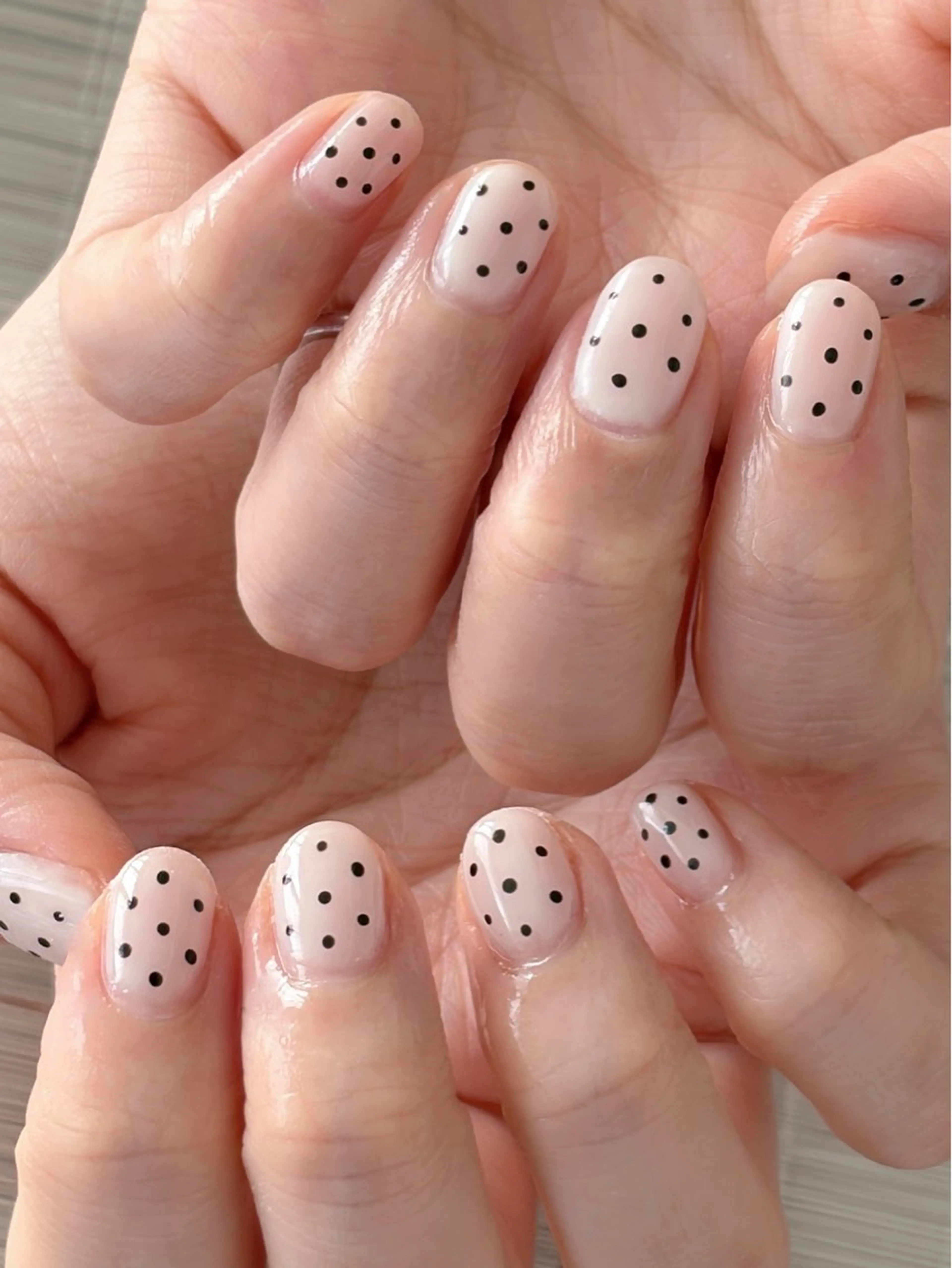 ネイル 韓国ネイル シンプルネイル ワンホンネイル ホワイト ハンドネイル haku mioのネイルデザイン