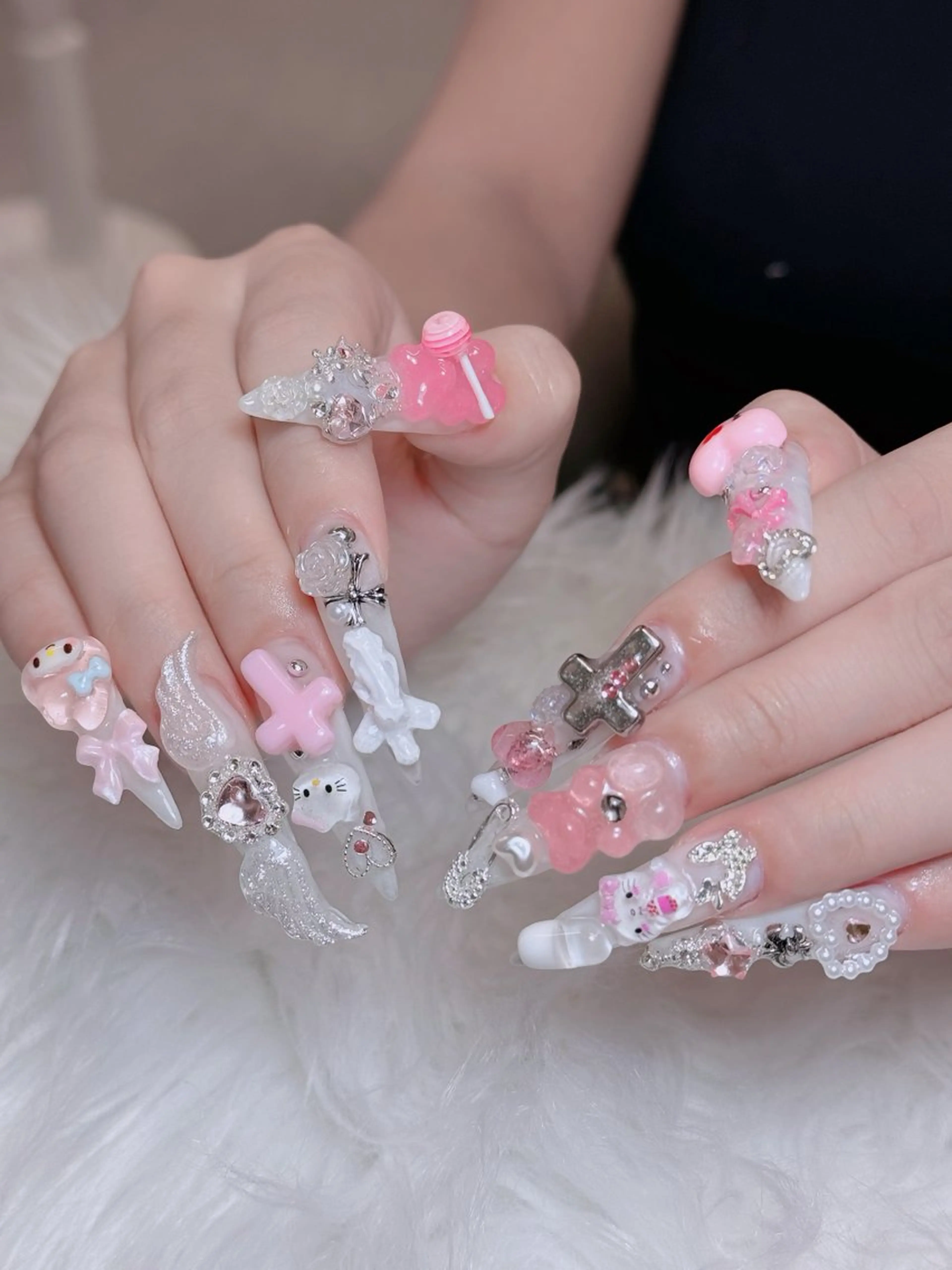 ネイル オーロラネイル チークネイル フットネイル フレンチネイル 韓国ネイル ハンドネイル Lumi Nail 新大久保3‘のネイルデザイン