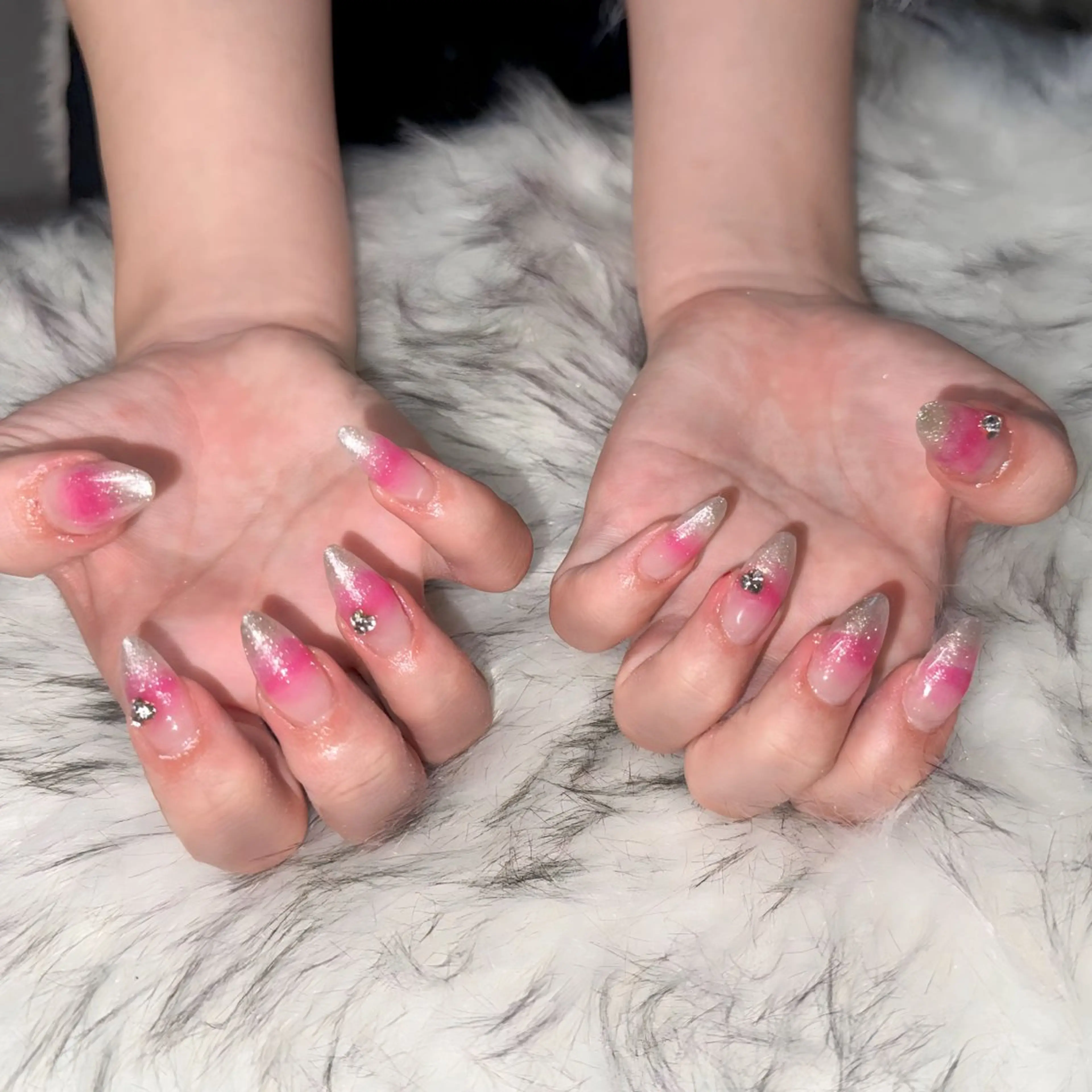 ロング ハンドネイル mao .のネイルデザイン