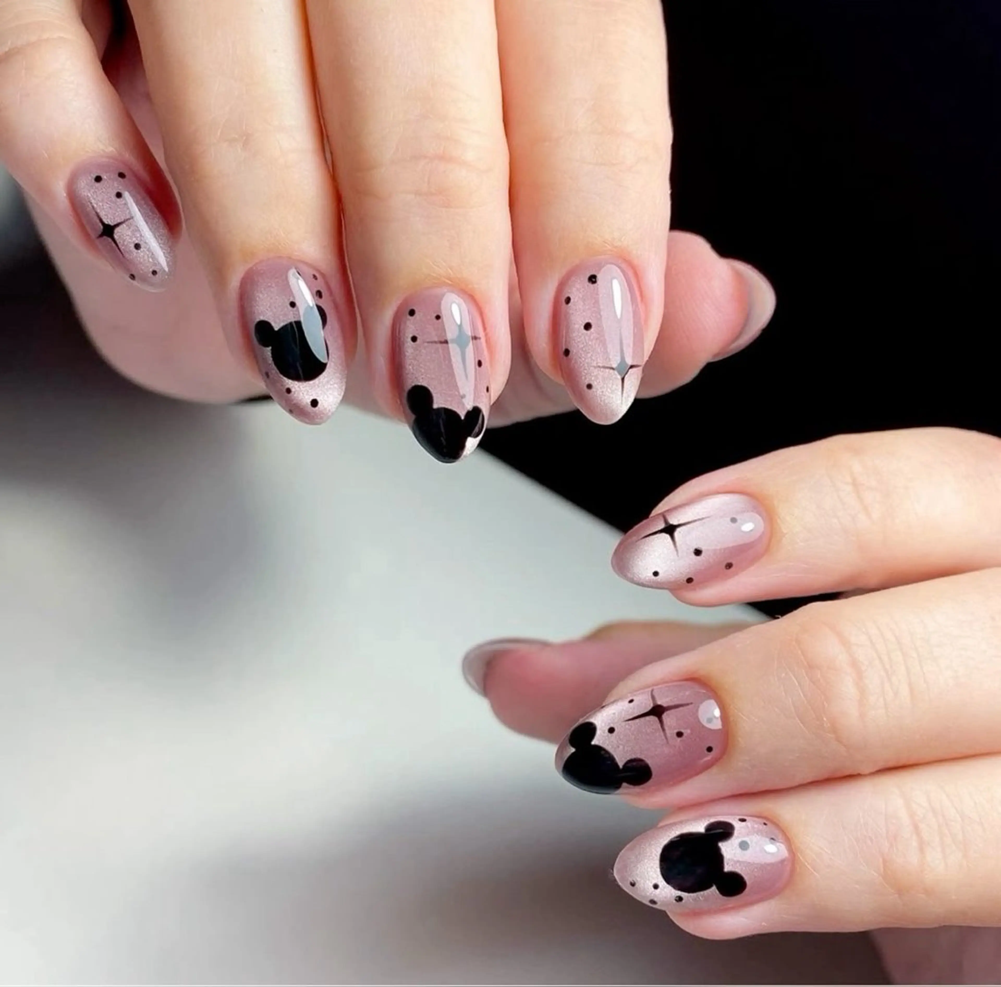 ネイル 長さ出し フレンチネイル グラデーション 卒業式 マグネットネイル ハンドネイル MIHANA NAILのネイルデザイン