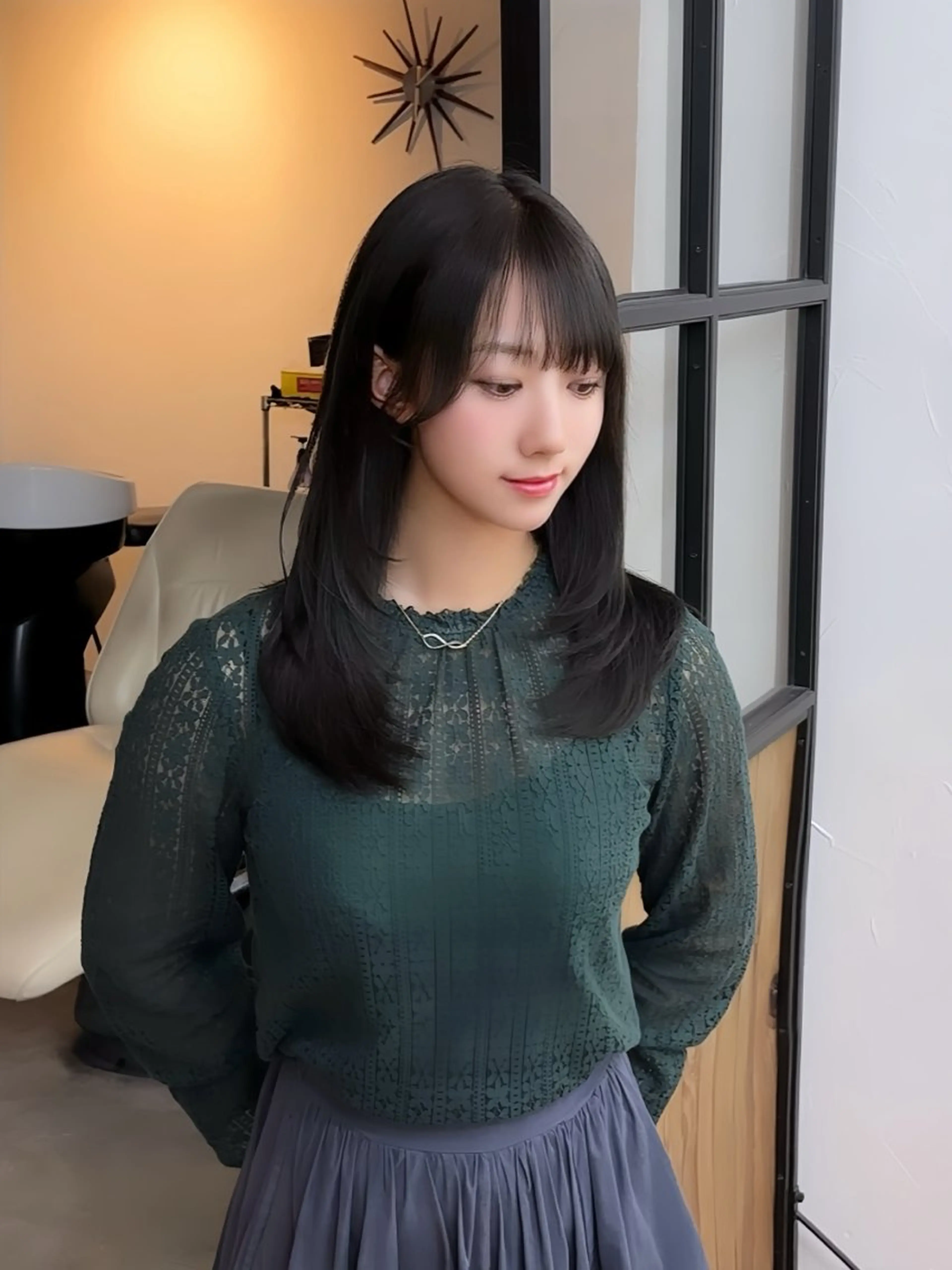 セミロング 韓国風ヘア JEWIL SHIBUYAのヘアスタイル