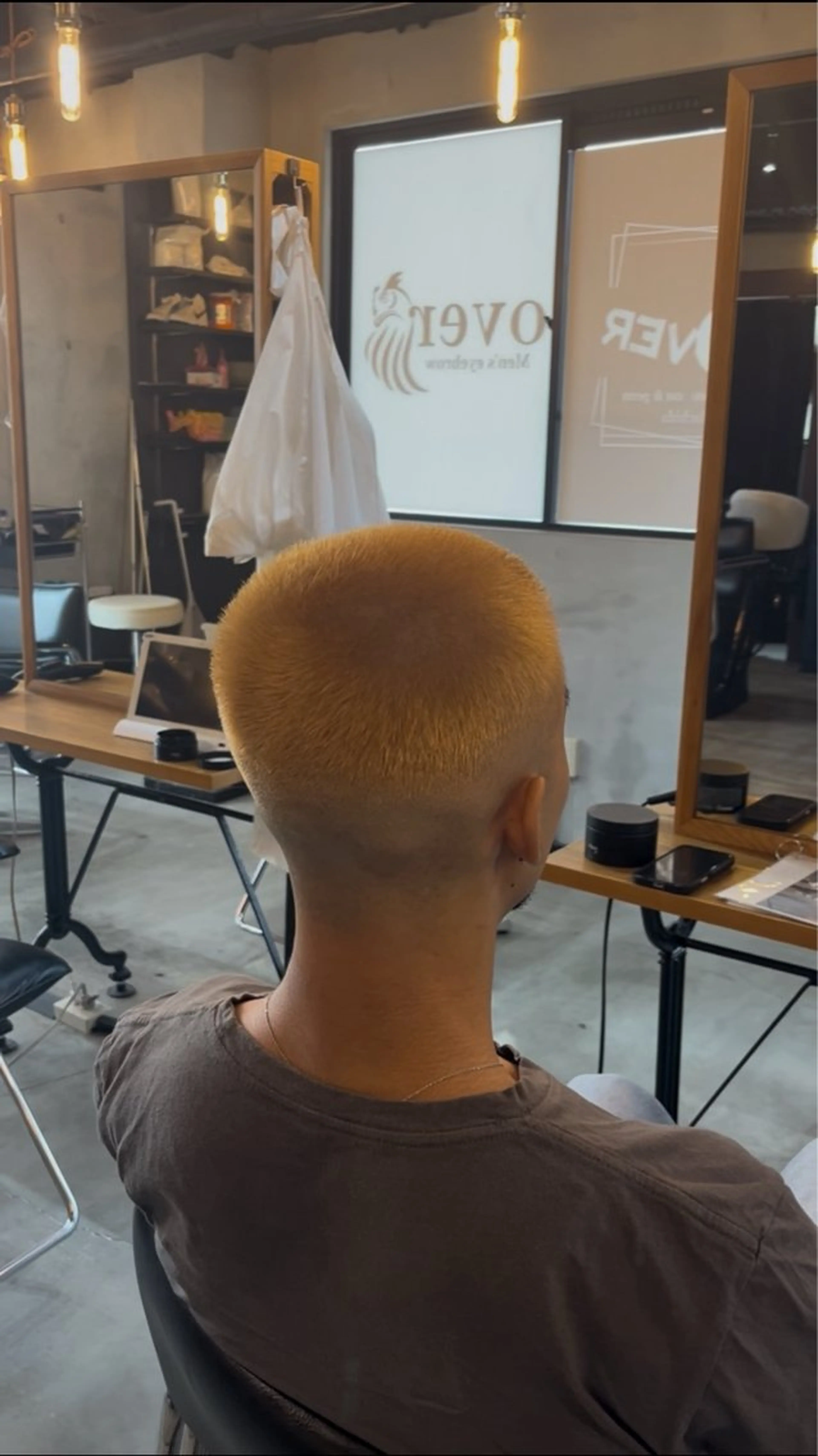 ショート カラー メンズ フェードカット カット ヘアカラー 海外風メンズ🇺🇸 💈N.Yuto💈のヘアスタイル