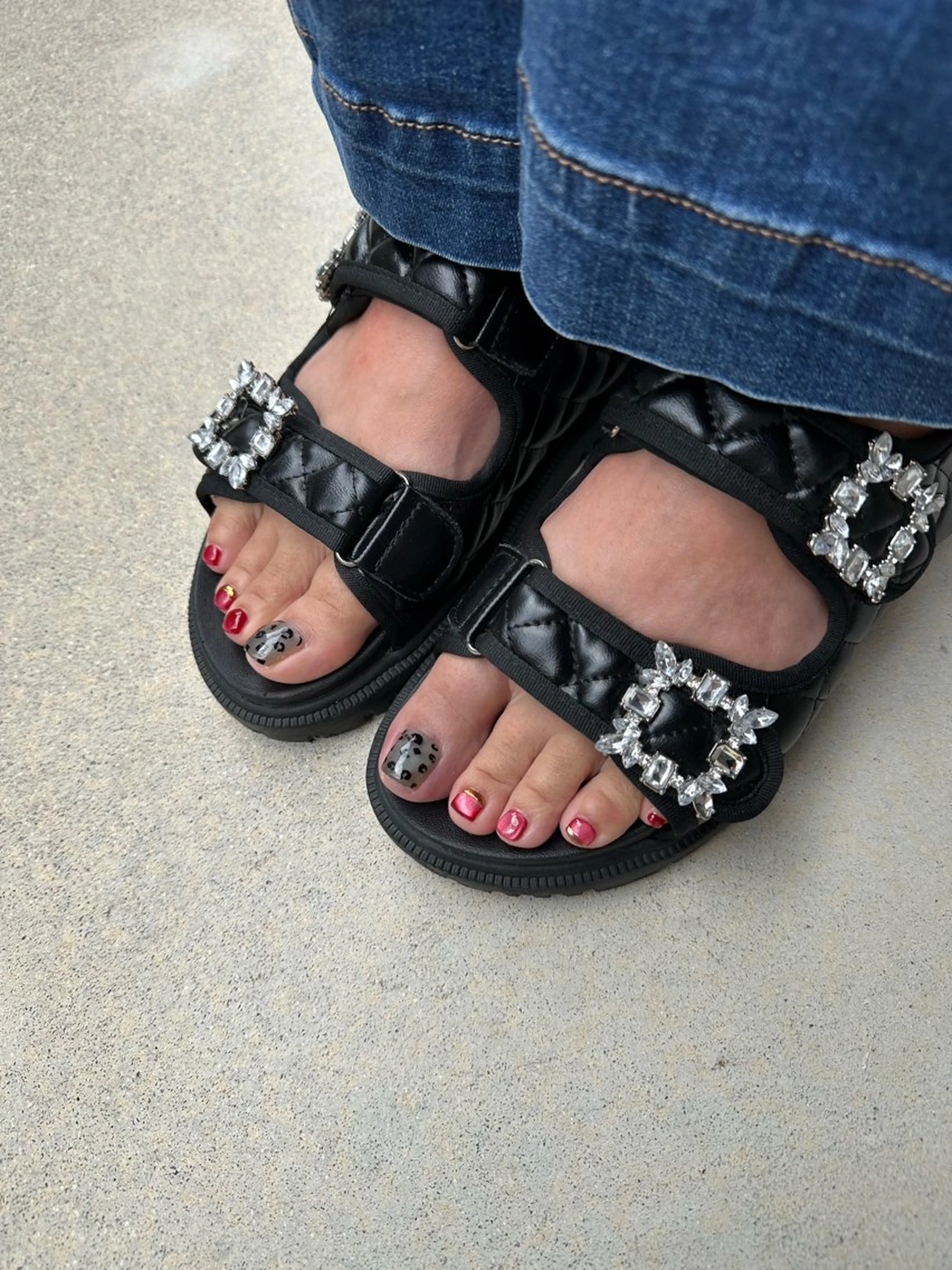 ネイル アニマル柄 マグネットネイル ミラーネイル フットネイル Sawa ︎︎𓂃⟡.·のネイルデザイン